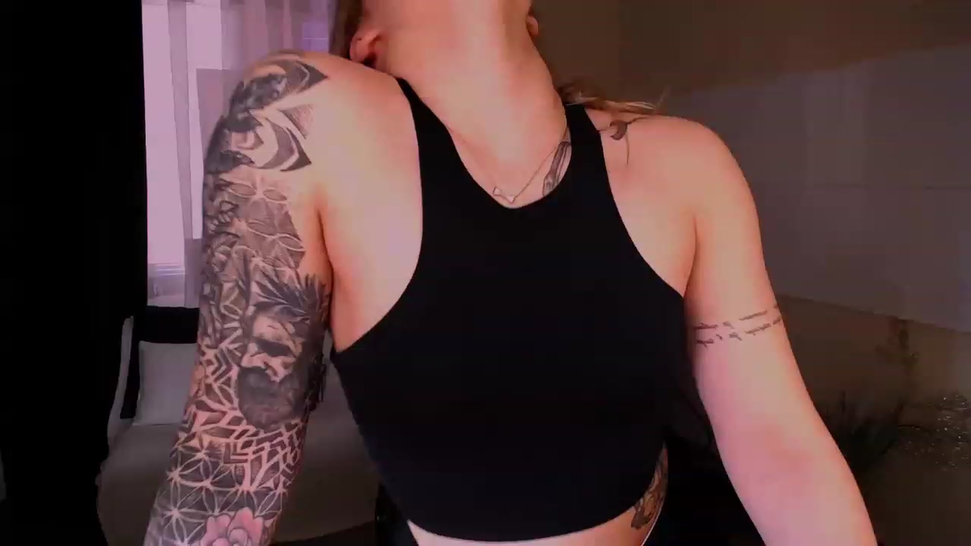 Gallery image thumbnail from Miss_JOI's myfreecams stream on, 05/01/2023, 08:48 image 7 of 20