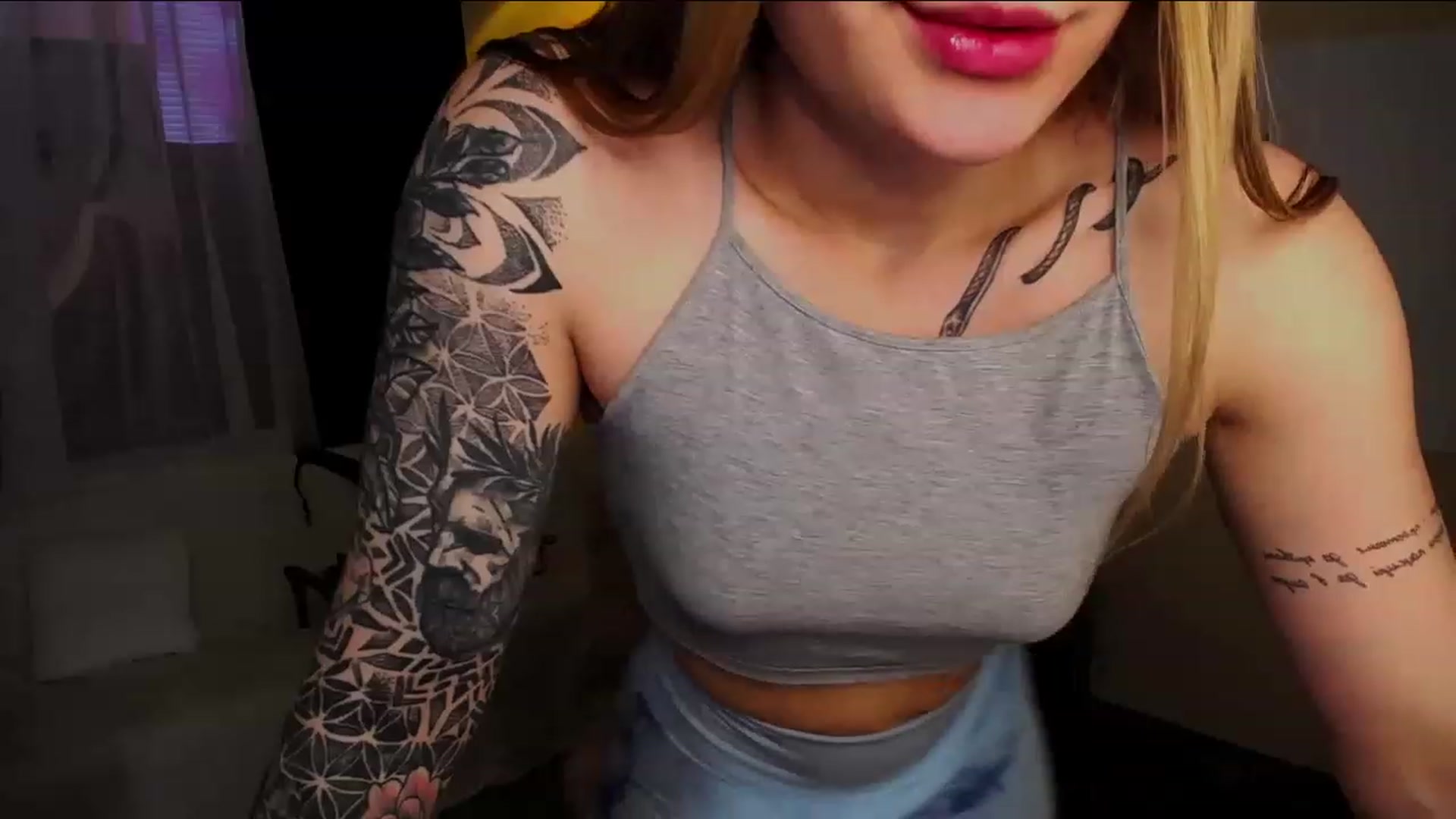 Gallery image thumbnail from Miss_JOI's myfreecams stream on, 05/07/2023, 10:07 image 17 of 20