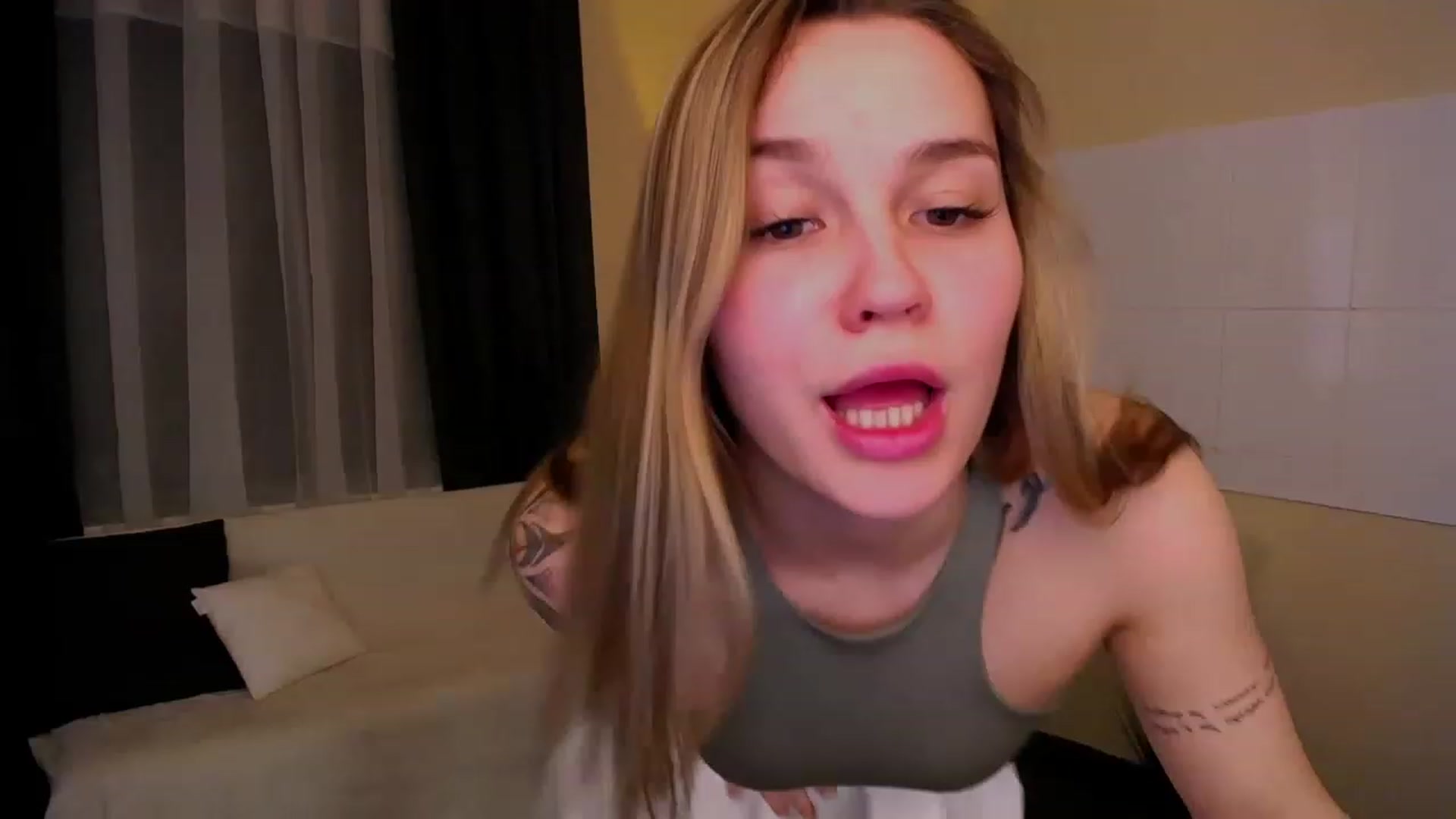 Gallery image thumbnail from Miss_JOI's myfreecams stream on, 05/16/2023, 14:31 image 9 of 20