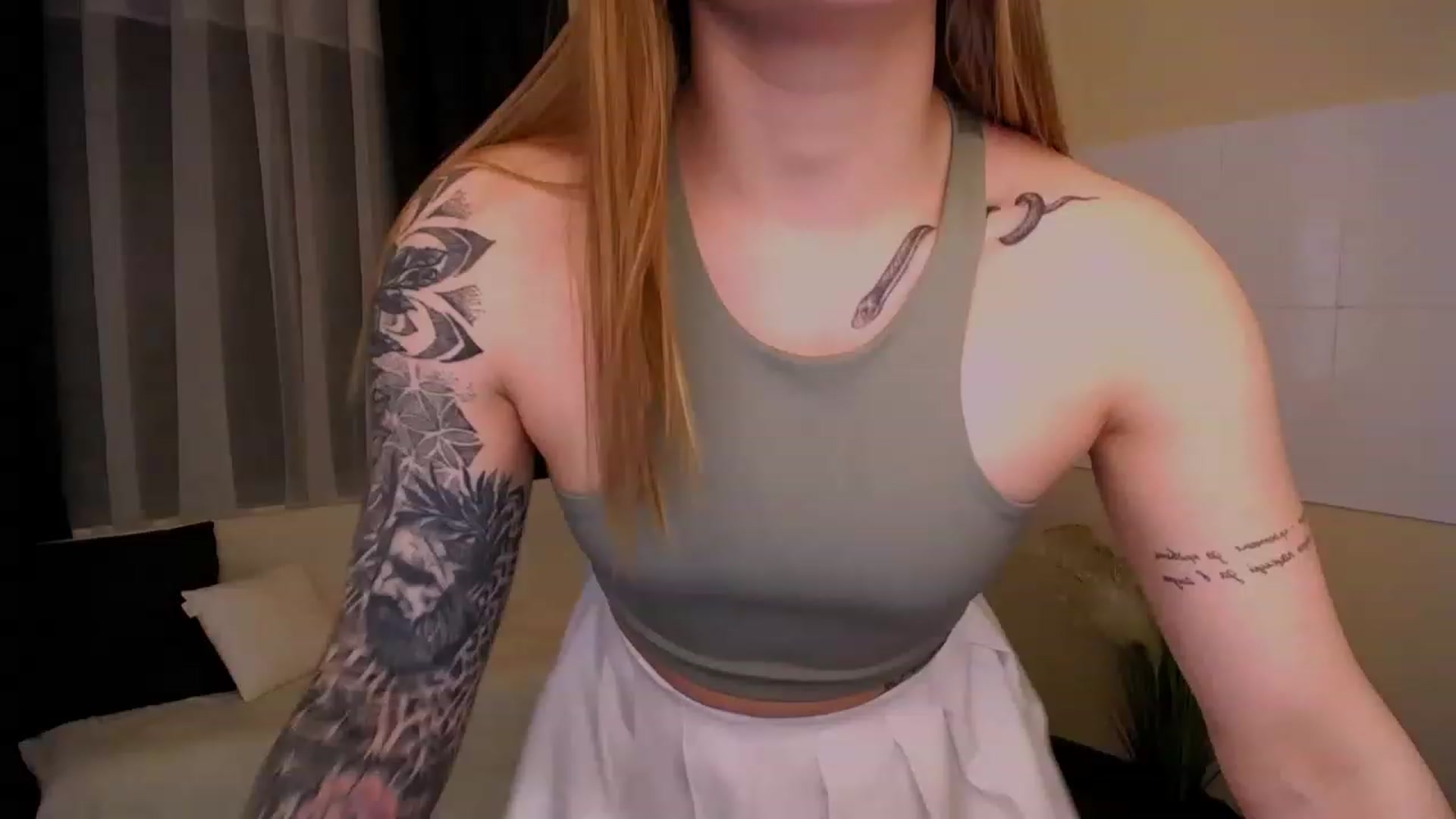 Gallery image thumbnail from Miss_JOI's myfreecams stream on, 05/16/2023, 14:31 image 1 of 20