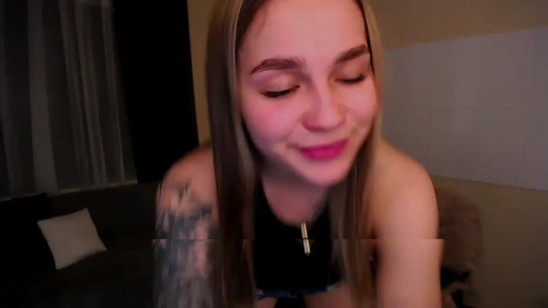 Gallery image thumbnail from Miss_JOI's myfreecams stream on, 05/19/2023, 16:43 image 5 of 20