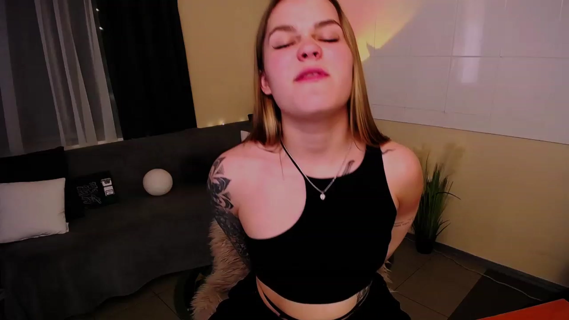 Gallery image thumbnail from Miss_JOI's myfreecams stream on, 05/29/2023, 10:59 image 16 of 20