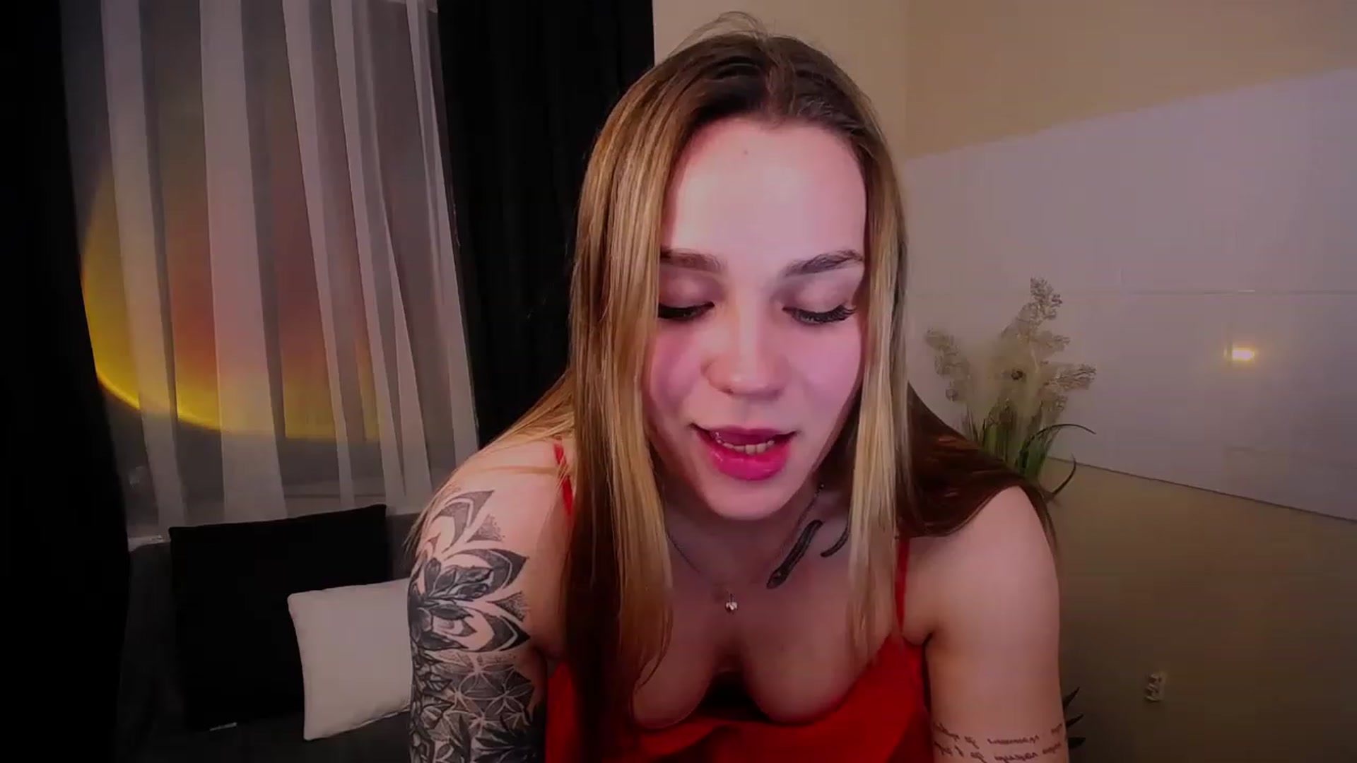 Gallery image thumbnail from Miss_JOI's myfreecams stream on, 06/03/2023, 10:56 image 6 of 20