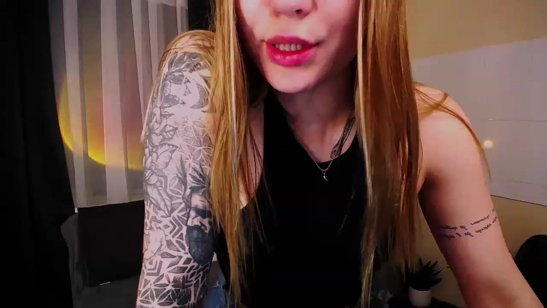 Gallery image thumbnail from Miss_JOI's myfreecams stream on, 06/13/2023, 10:38 image 8 of 20