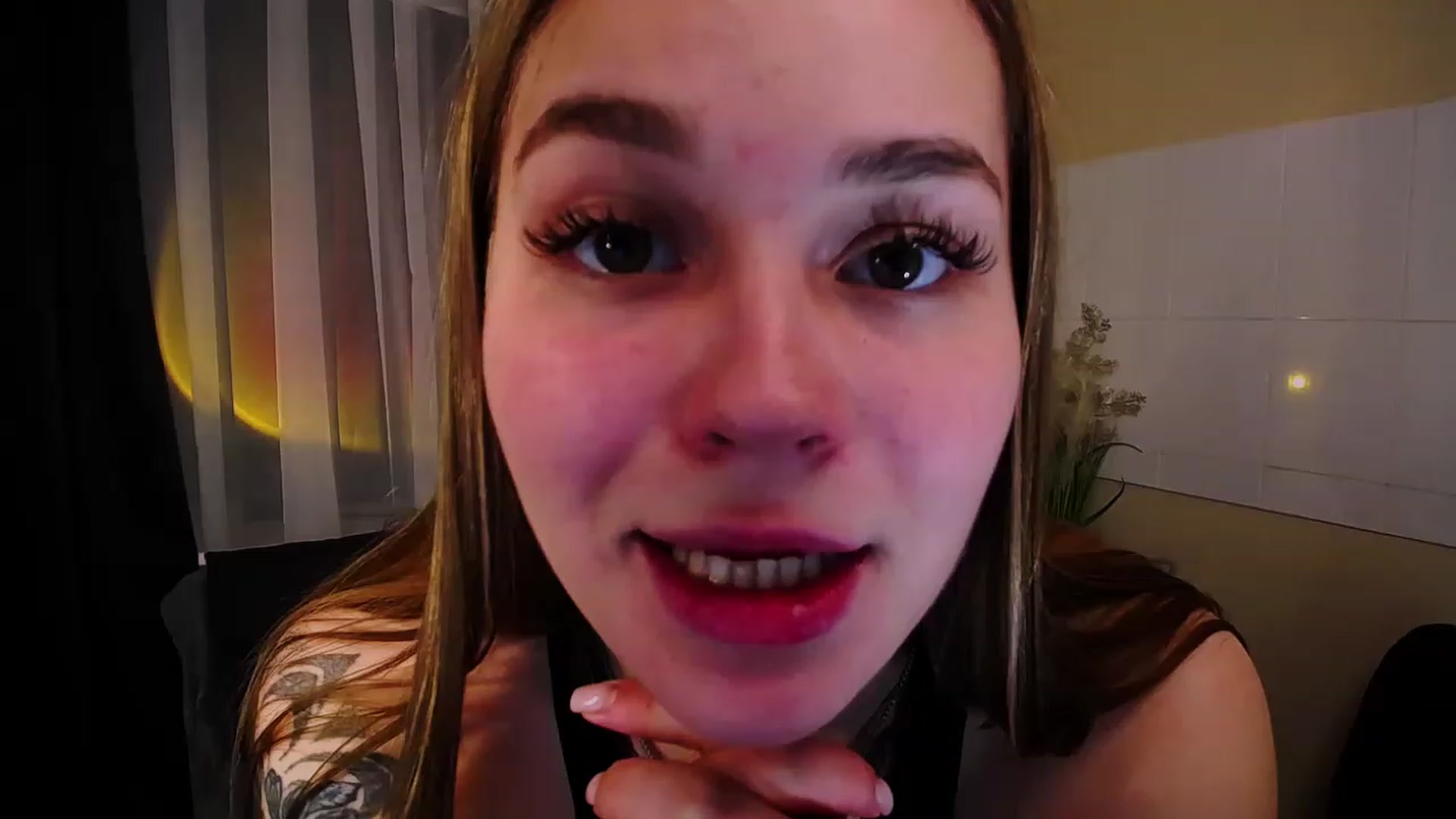 Gallery image thumbnail from Miss_JOI's myfreecams stream on, 06/13/2023, 10:38 image 6 of 20