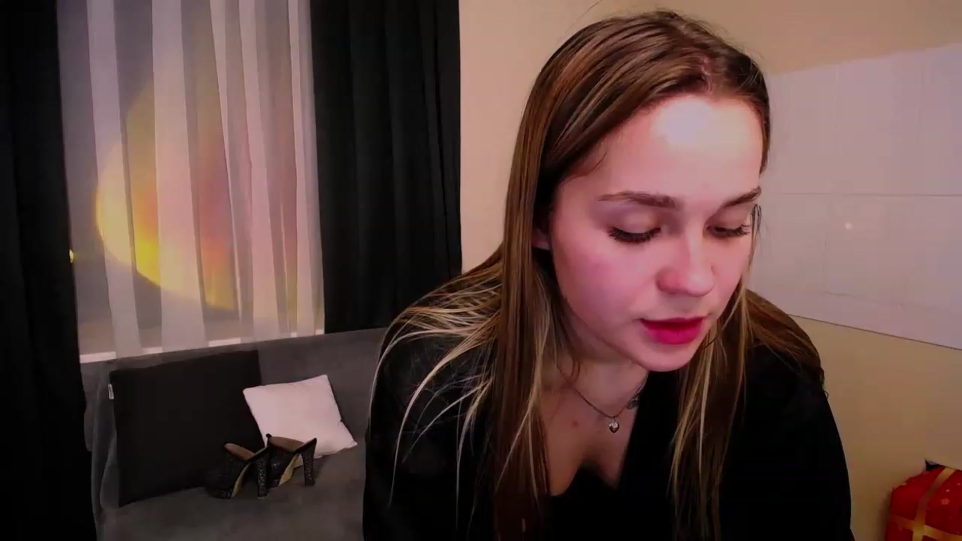 Gallery image thumbnail from Miss_JOI's myfreecams stream on, 06/18/2023, 16:48 image 13 of 20
