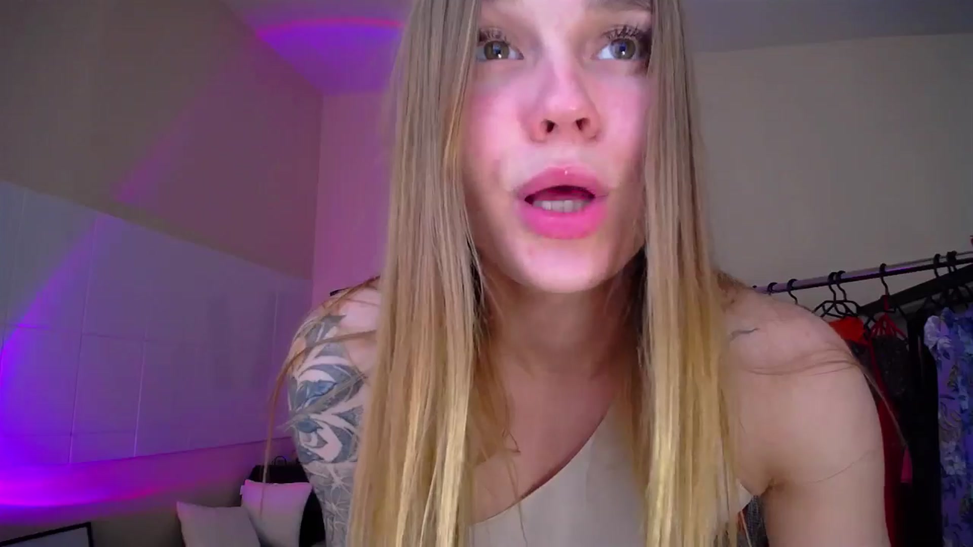Gallery image thumbnail from Miss_JOI's myfreecams stream on, 05/12/2024, 11:12 image 17 of 20