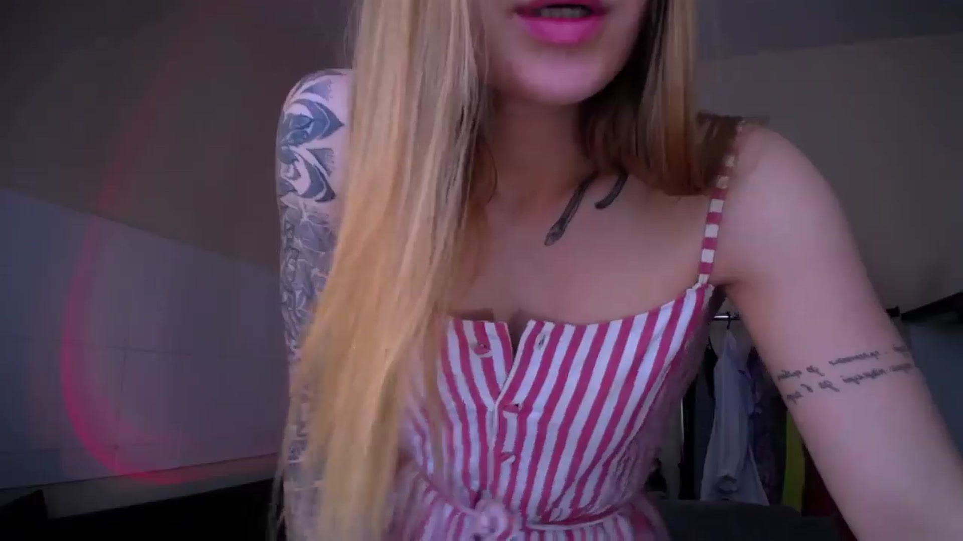 Gallery image thumbnail from Miss_JOI's myfreecams stream on, 06/18/2024, 09:59 image 18 of 20