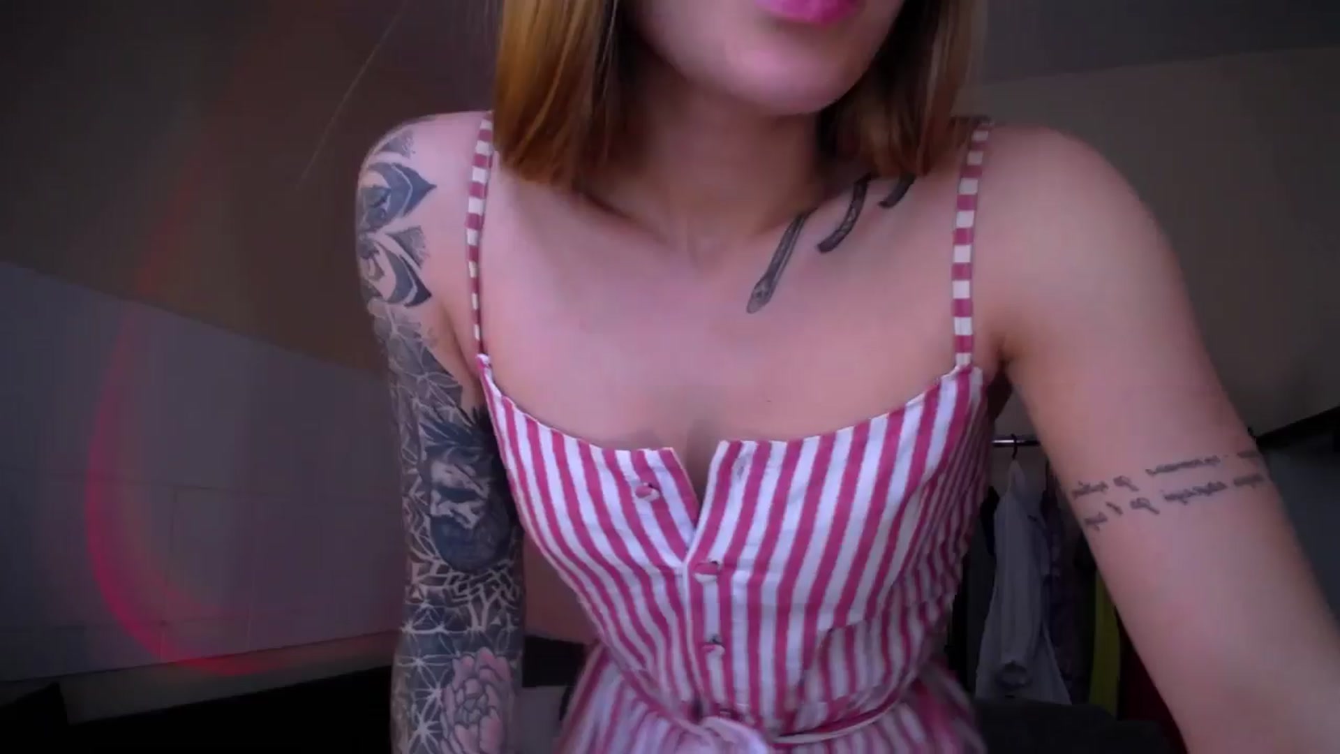 Gallery image thumbnail from Miss_JOI's myfreecams stream on, 06/18/2024, 09:59 image 16 of 20