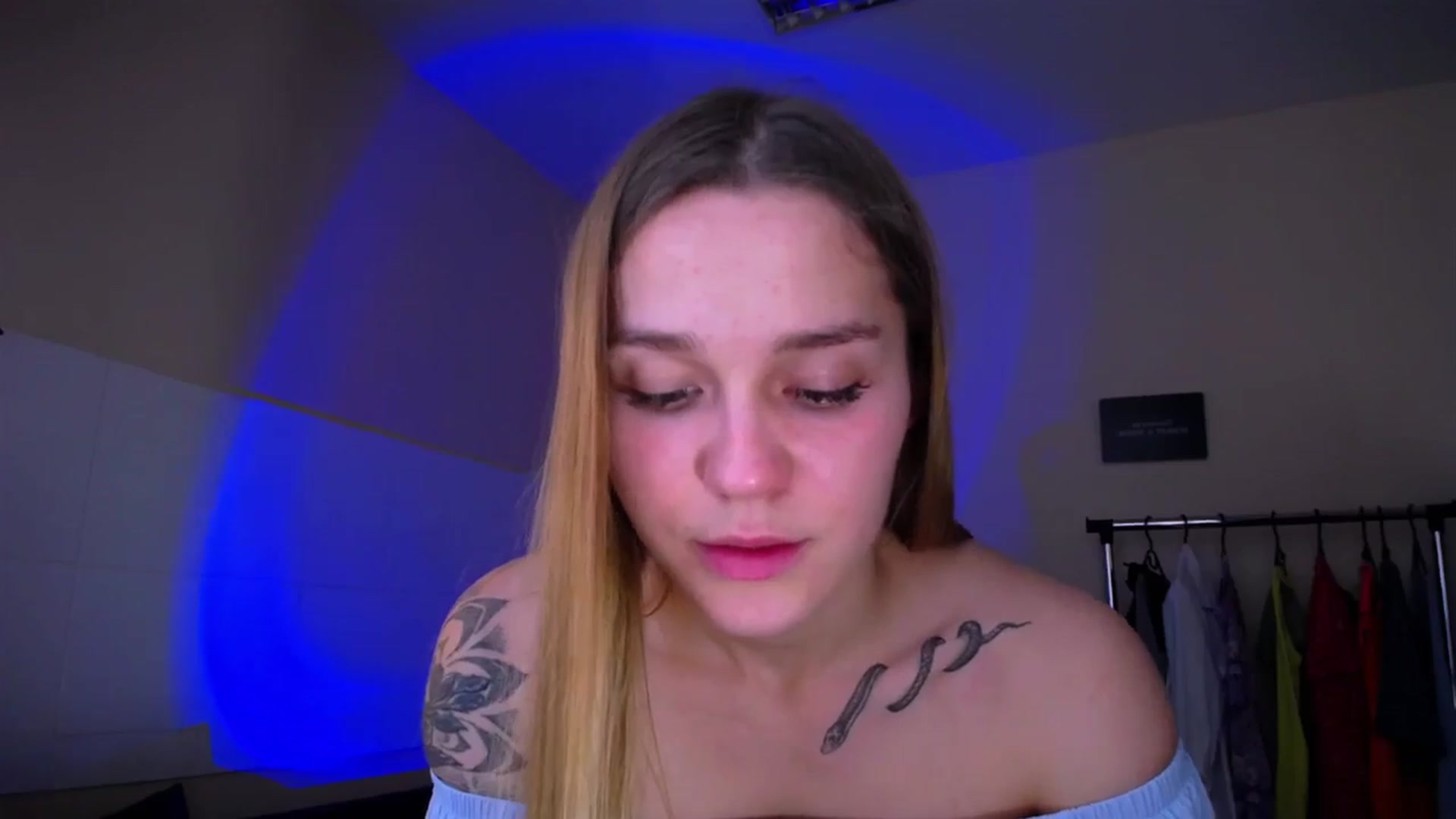 Gallery image thumbnail from Miss_JOI's myfreecams stream on, 06/19/2024, 10:48 image 19 of 20