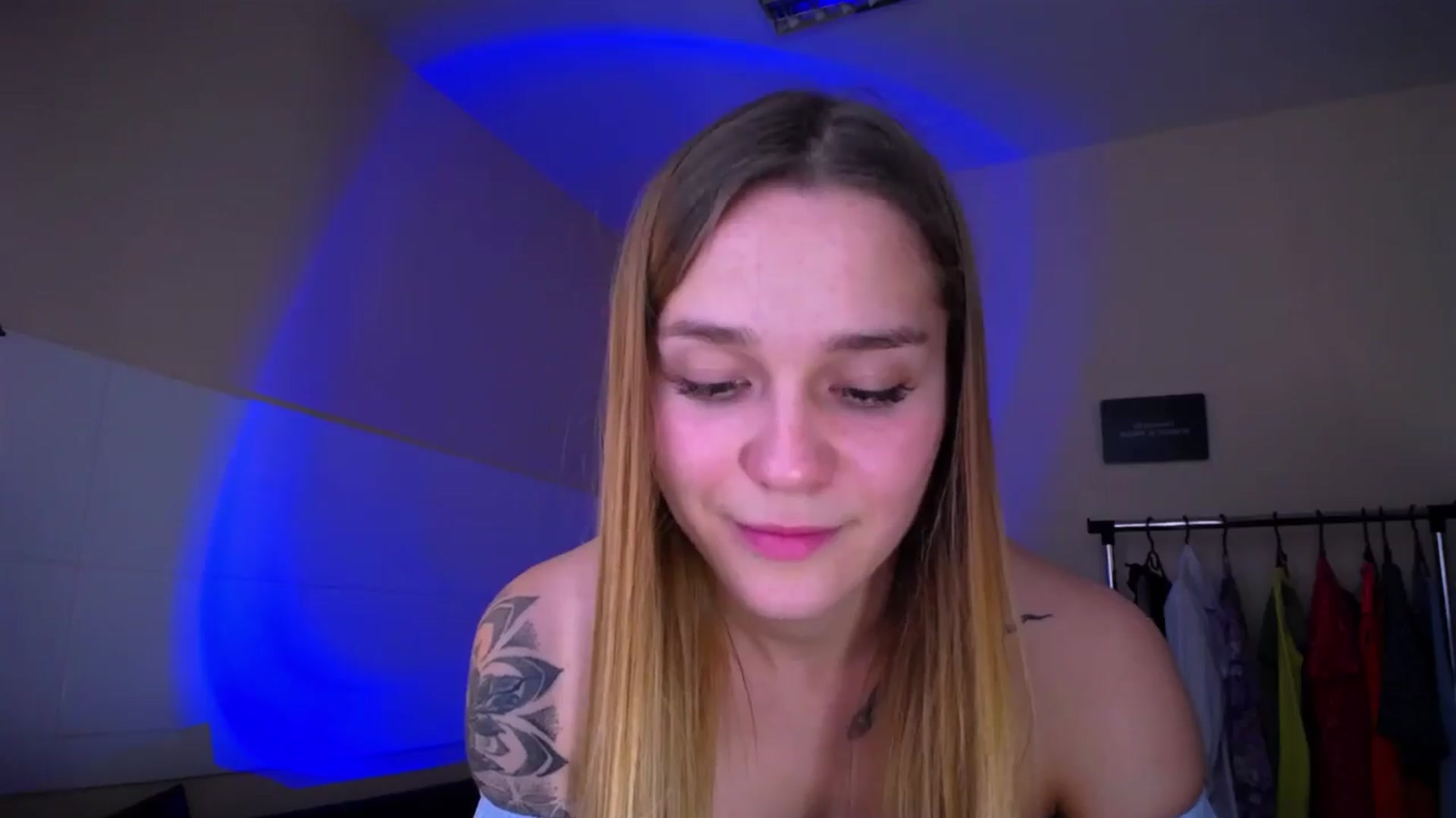 Gallery image thumbnail from Miss_JOI's myfreecams stream on, 06/19/2024, 10:48 image 9 of 20