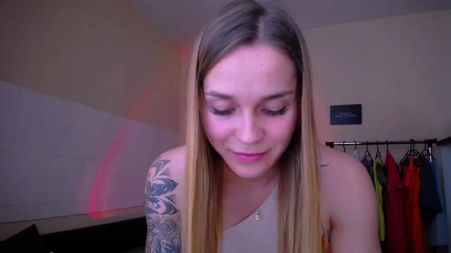 Gallery image thumbnail from Miss_JOI's myfreecams stream on, 06/30/2024, 10:32 image 18 of 20