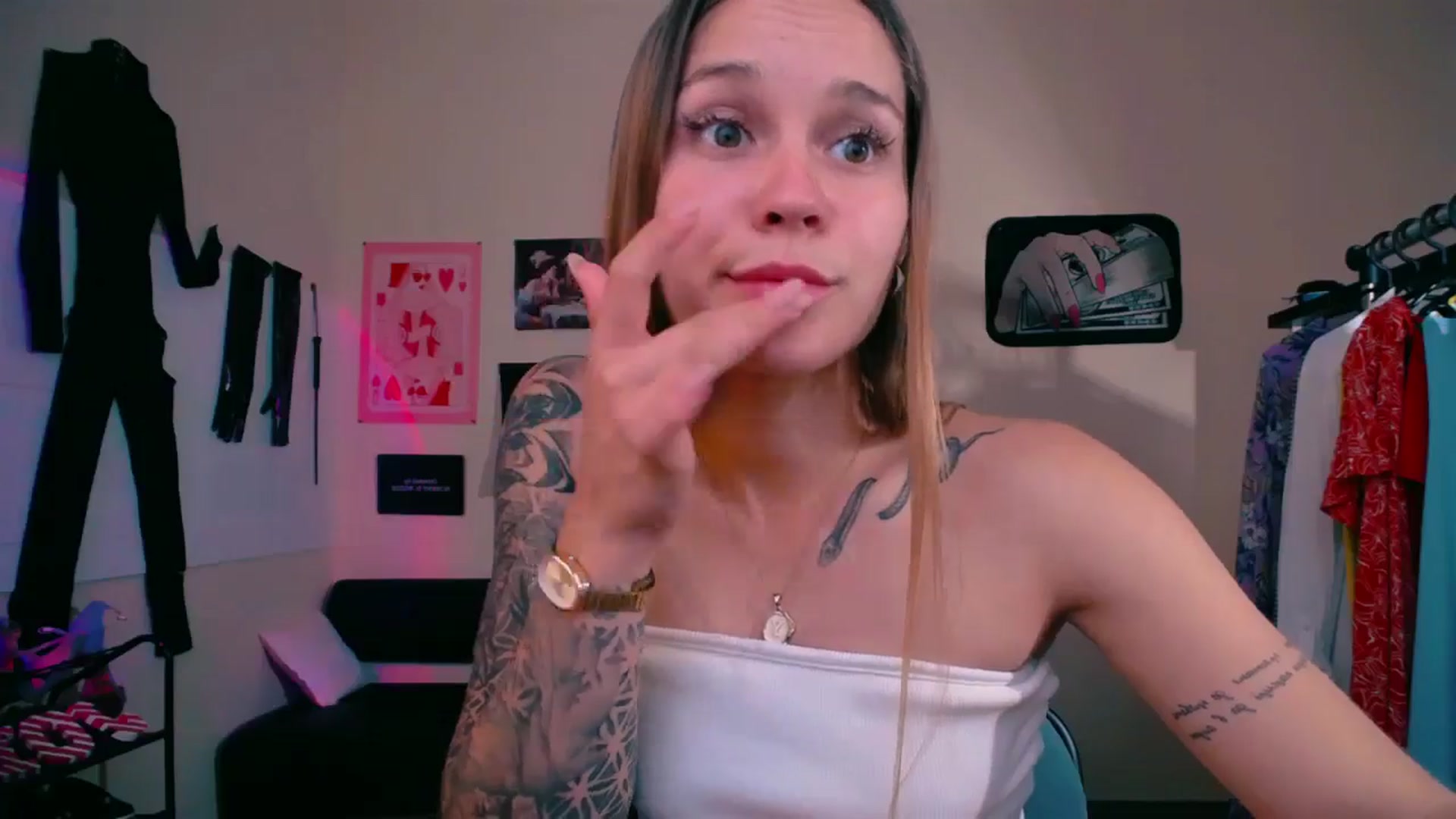 Gallery image thumbnail from Miss_JOI's myfreecams stream on, 08/25/2024, 10:52 image 16 of 20