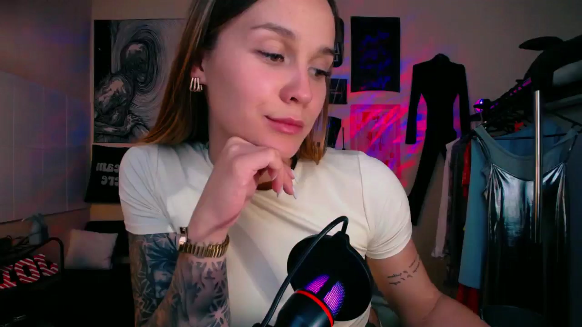 Gallery image thumbnail from Miss_JOI's myfreecams stream on, 09/20/2024, 11:18 image 7 of 20