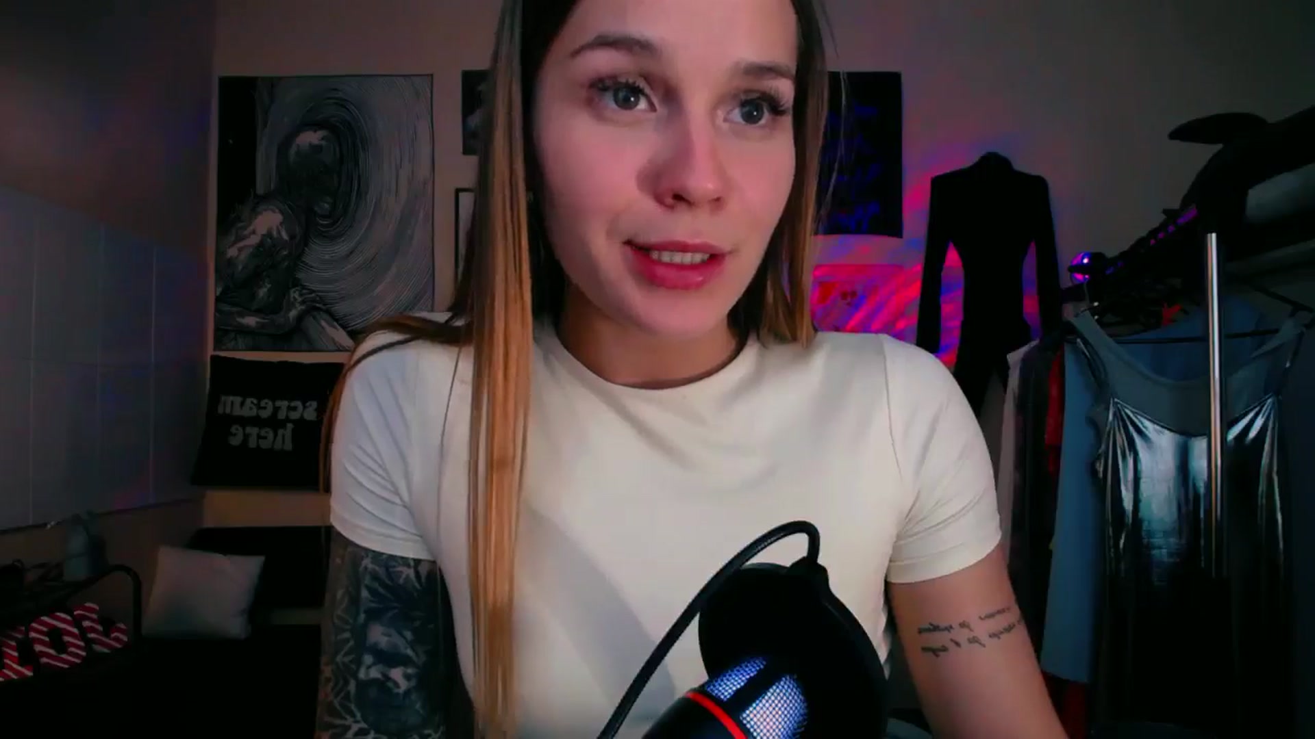 Gallery image thumbnail from Miss_JOI's myfreecams stream on, 09/20/2024, 11:18 image 20 of 20