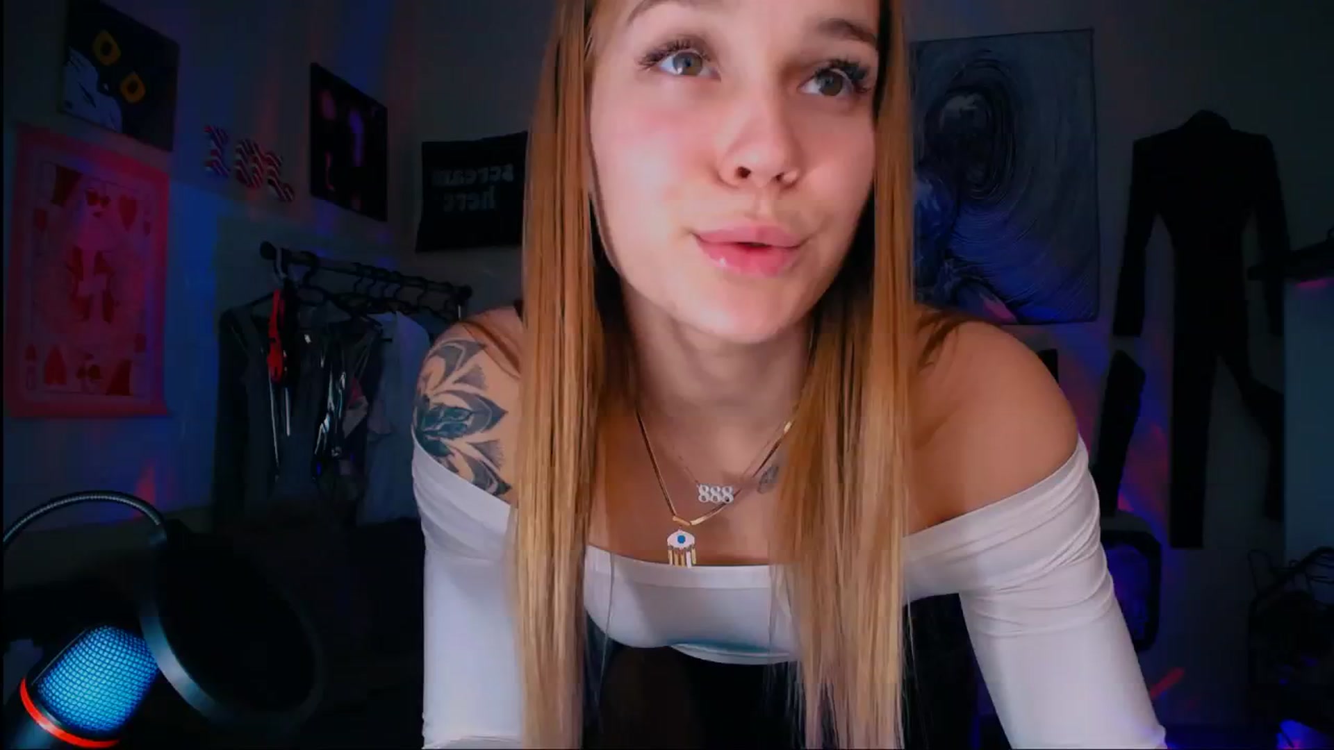 Gallery image thumbnail from Miss_JOI's myfreecams stream on, 11/10/2024, 10:25 image 14 of 20