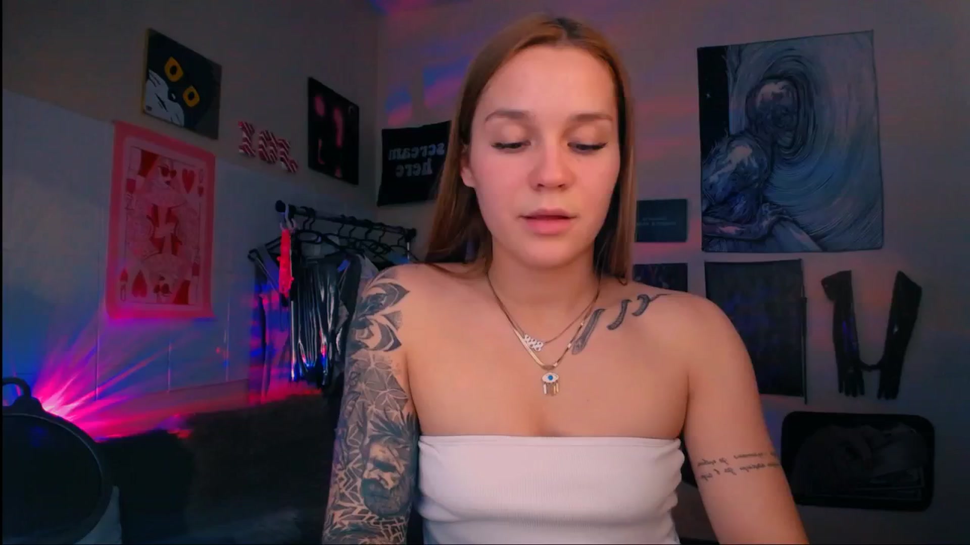 Gallery image thumbnail from Miss_JOI's myfreecams stream on, 11/17/2024, 12:28 image 17 of 20