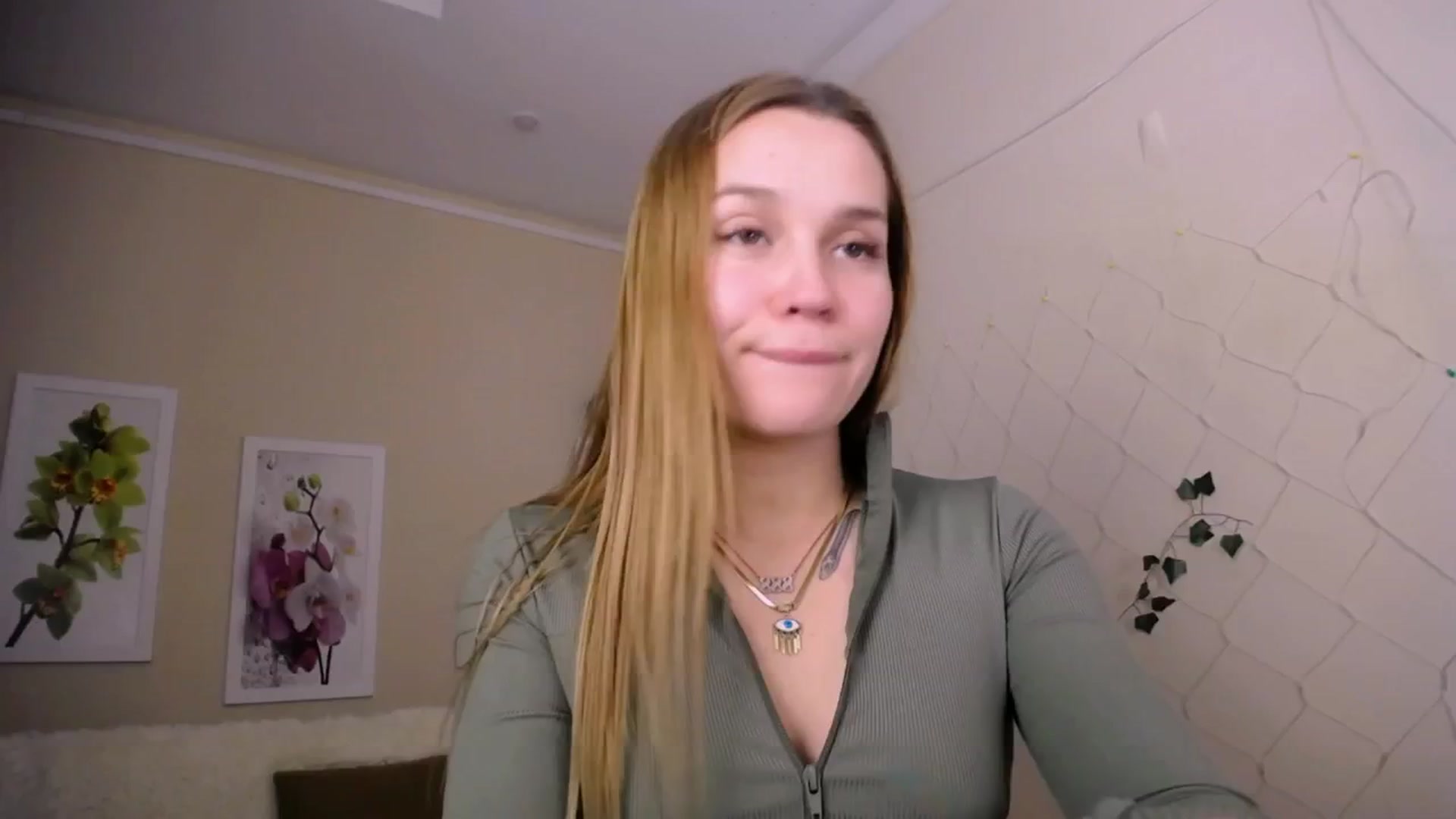 Gallery image thumbnail from Miss_JOI's myfreecams stream on, 12/01/2024, 10:57 image 12 of 20