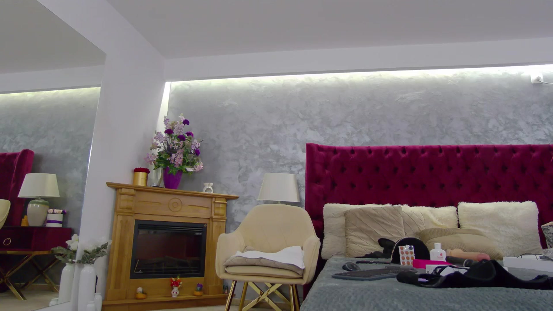 Gallery image thumbnail from Miss_Jasminee's myfreecams stream on, 12/24/2025, 09:40 image 6 of 20