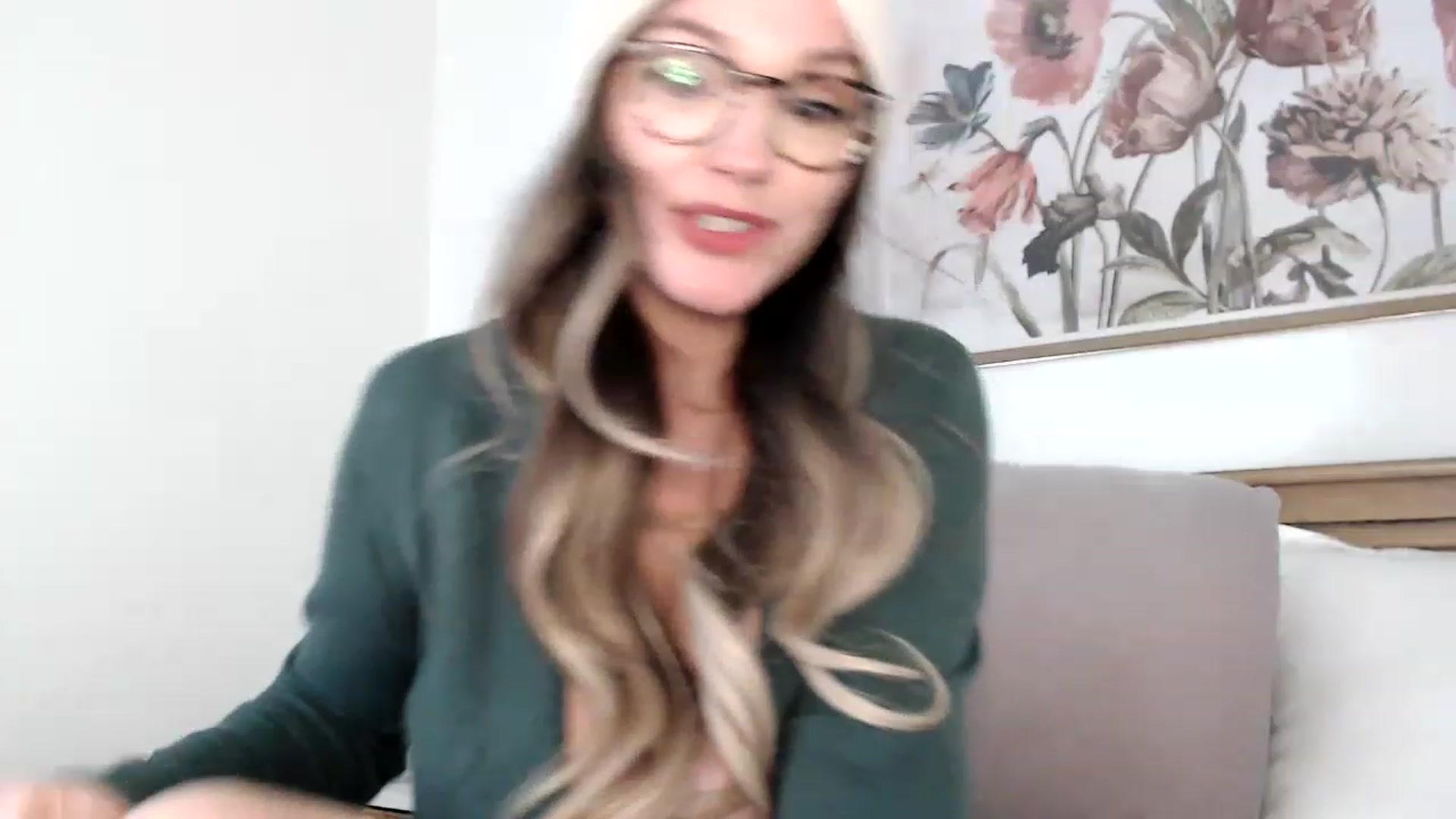 Gallery image thumbnail from Miss_Jones_xo's myfreecams stream on, 01/01/2023, 02:23 image 13 of 20