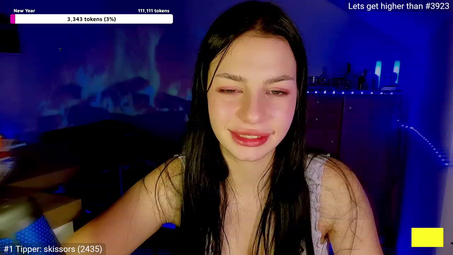 Gallery image thumbnail from Miss_Joy_'s myfreecams stream on, 12/11/2022, 02:09 image 18 of 20