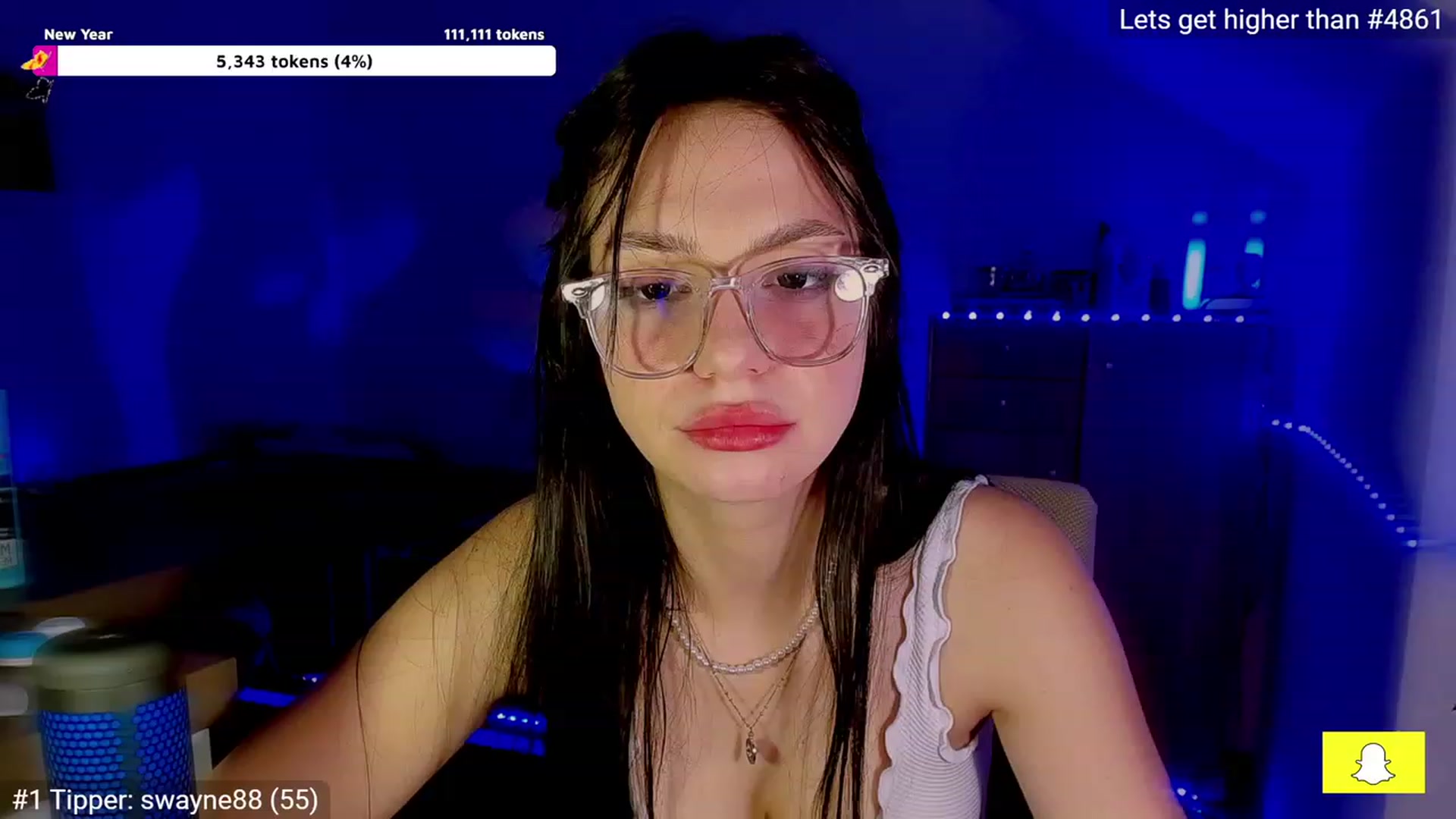 Gallery image thumbnail from Miss_Joy_'s myfreecams stream on, 12/19/2022, 21:06 image 5 of 20