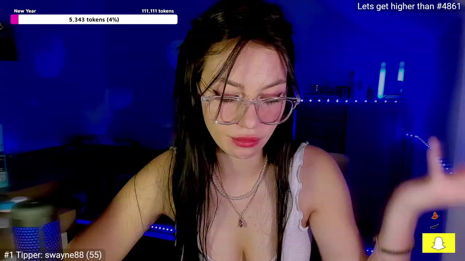 Gallery image thumbnail from Miss_Joy_'s myfreecams stream on, 12/19/2022, 21:06 image 1 of 20