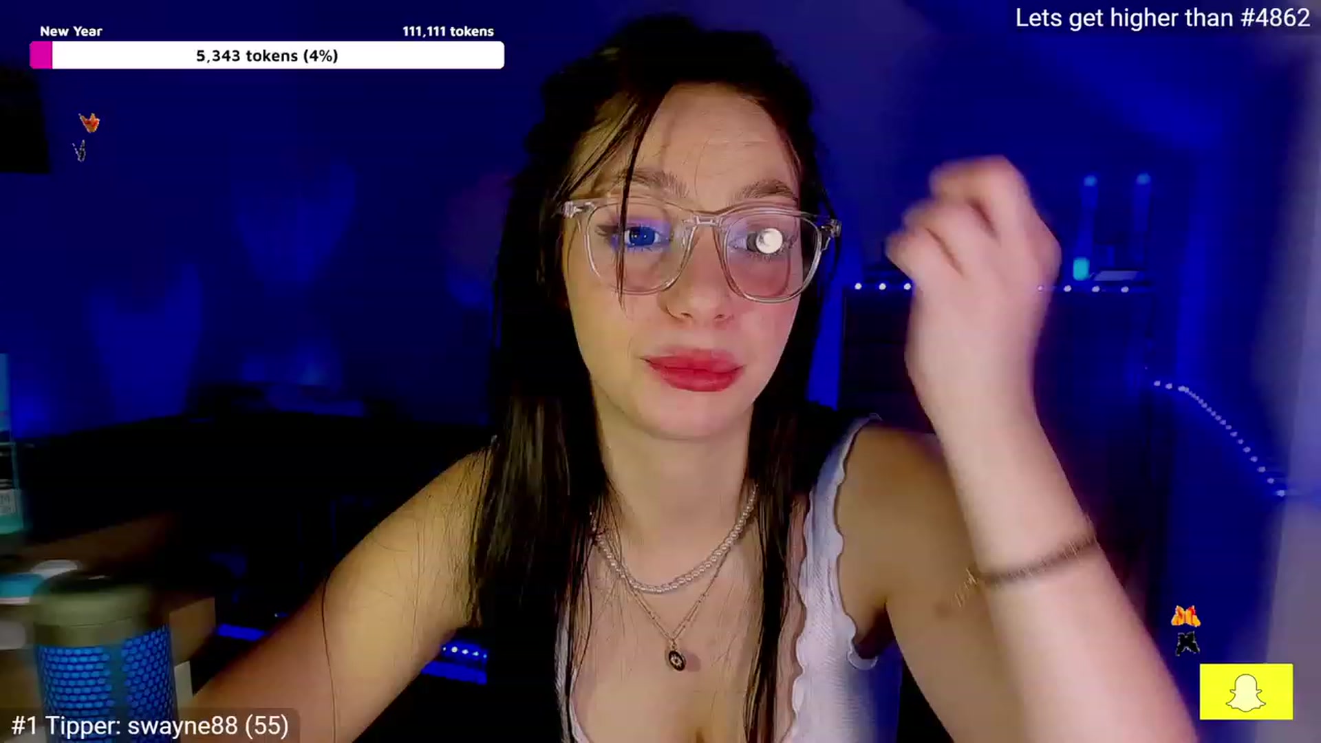 Gallery image thumbnail from Miss_Joy_'s myfreecams stream on, 12/19/2022, 21:06 image 6 of 20