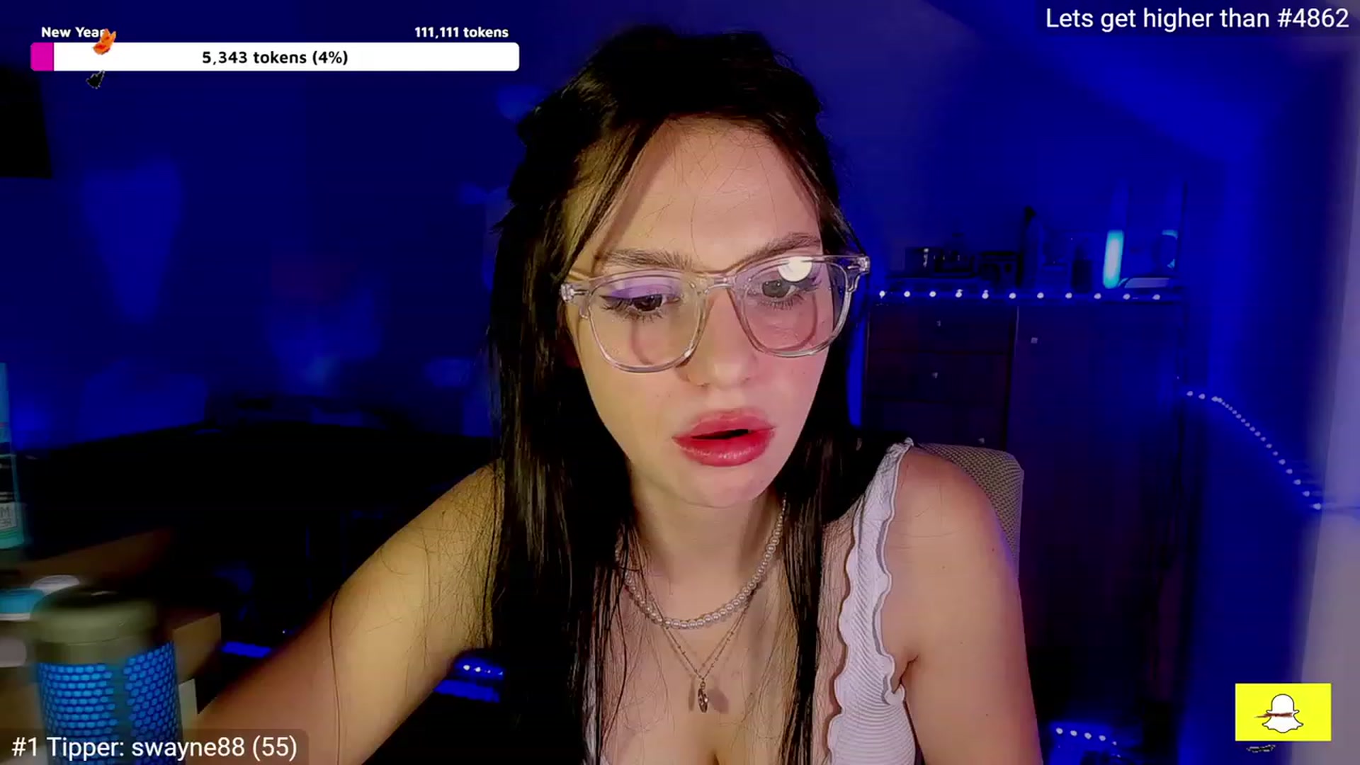 Gallery image thumbnail from Miss_Joy_'s myfreecams stream on, 12/19/2022, 21:06 image 7 of 20