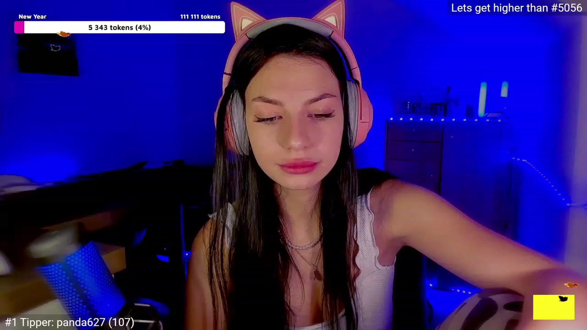 Gallery image thumbnail from Miss_Joy_'s myfreecams stream on, 12/21/2022, 16:04 image 1 of 20