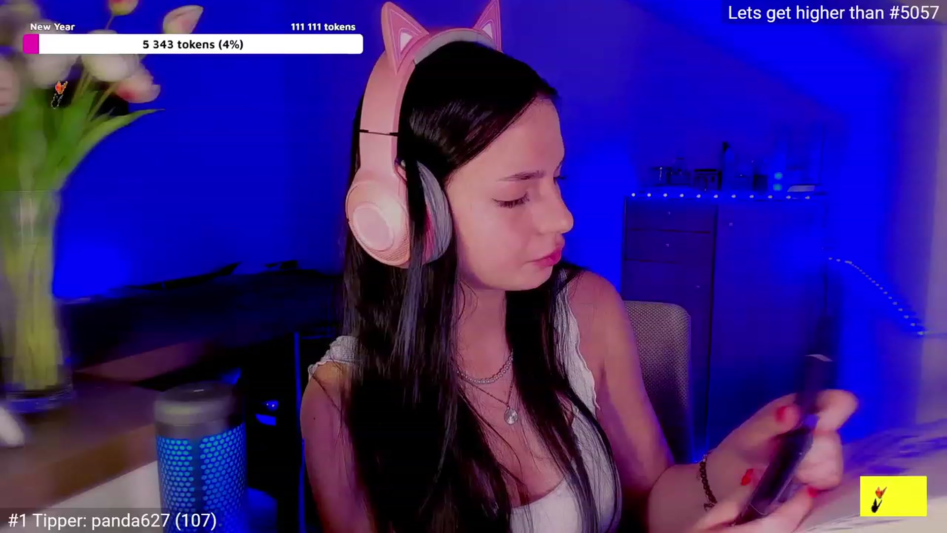 Gallery image thumbnail from Miss_Joy_'s myfreecams stream on, 12/21/2022, 16:04 image 4 of 20