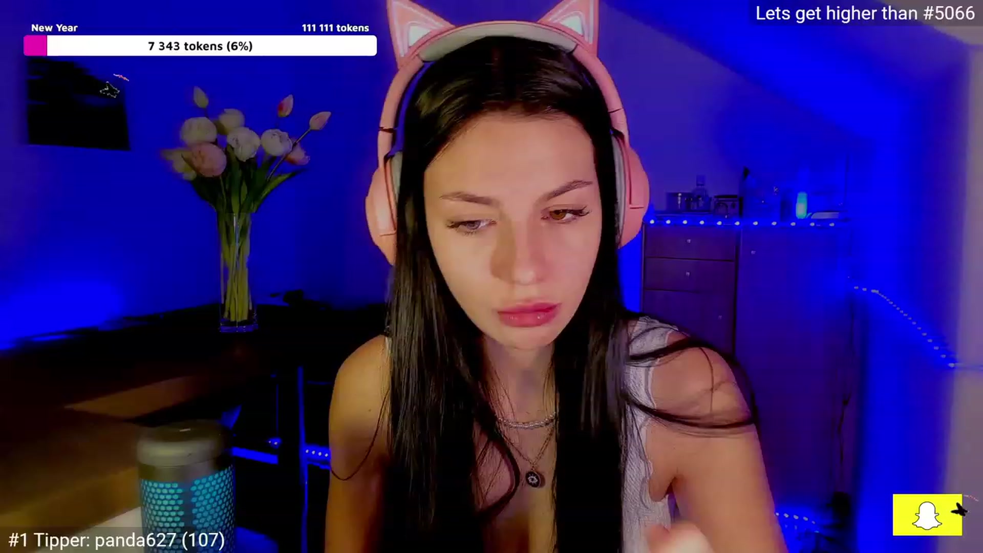 Gallery image thumbnail from Miss_Joy_'s myfreecams stream on, 12/21/2022, 17:17 image 4 of 20
