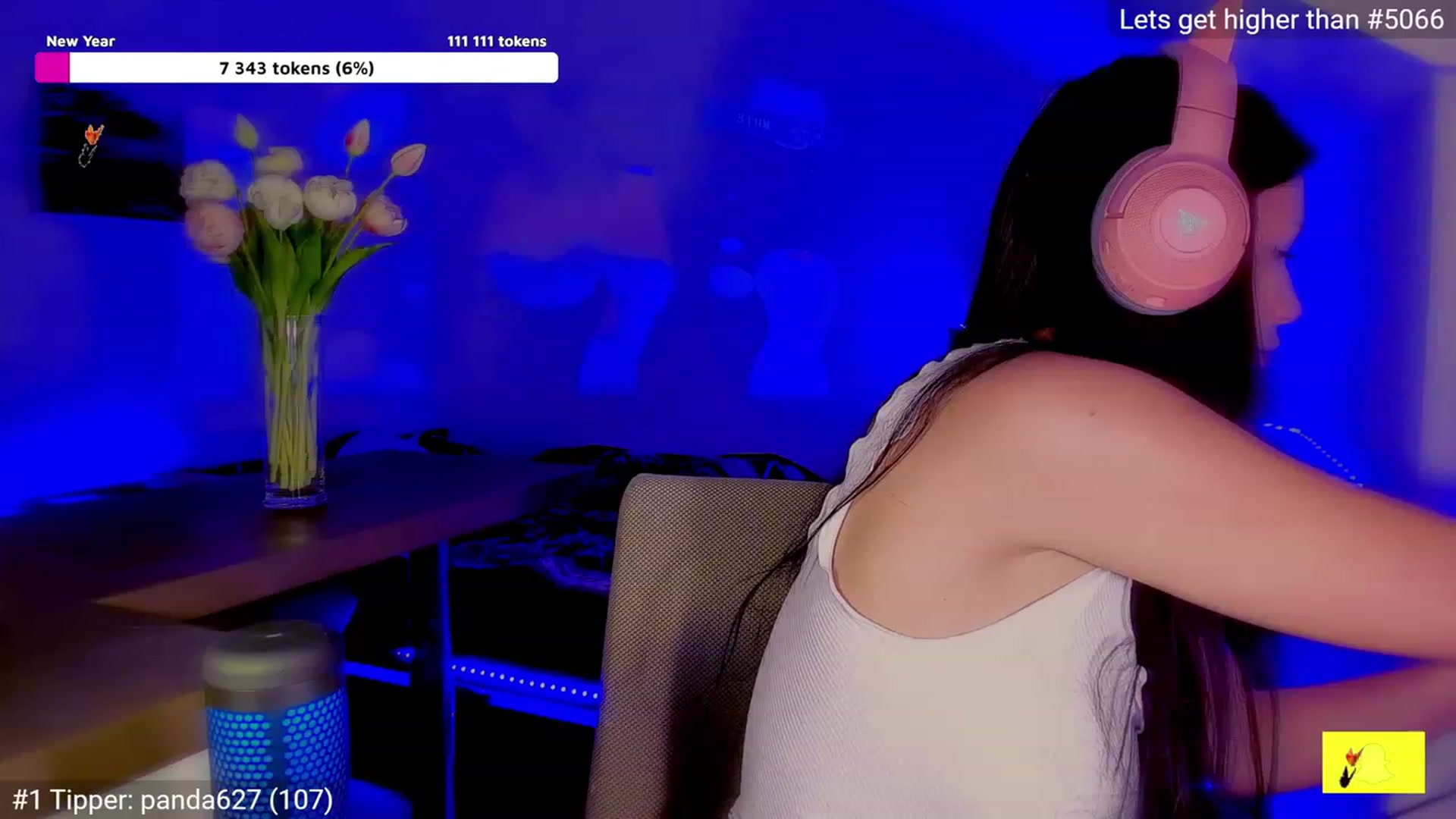 Gallery image thumbnail from Miss_Joy_'s myfreecams stream on, 12/21/2022, 17:17 image 13 of 20
