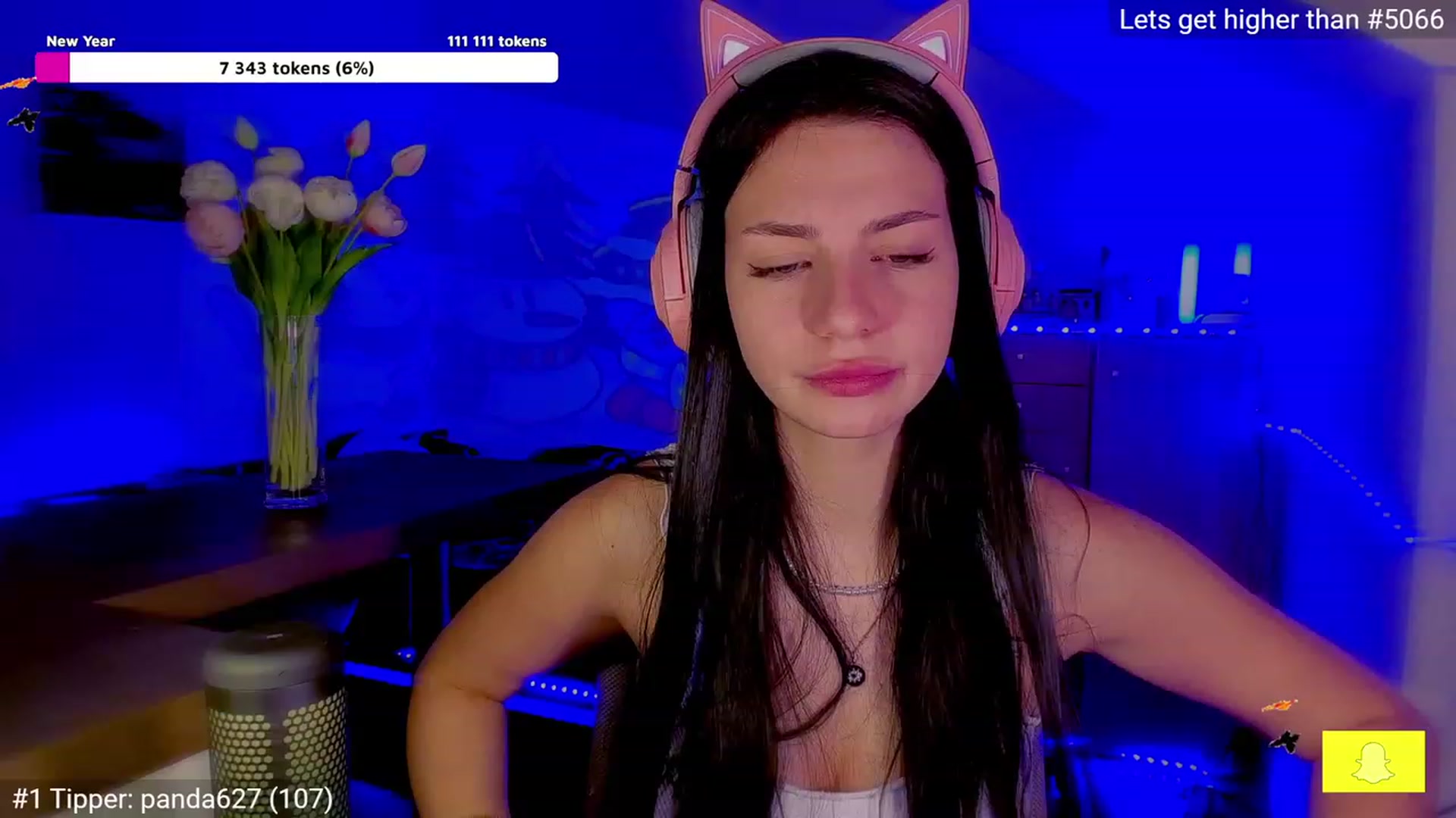 Gallery image thumbnail from Miss_Joy_'s myfreecams stream on, 12/21/2022, 17:17 image 10 of 20