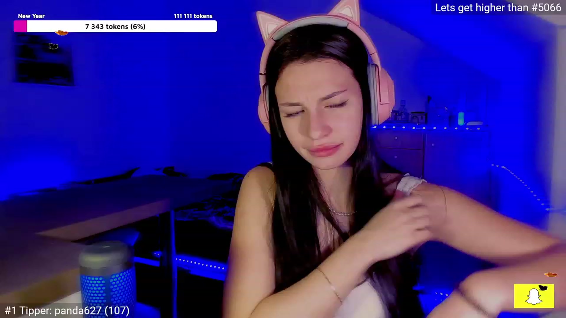 Gallery image thumbnail from Miss_Joy_'s myfreecams stream on, 12/21/2022, 17:17 image 14 of 20