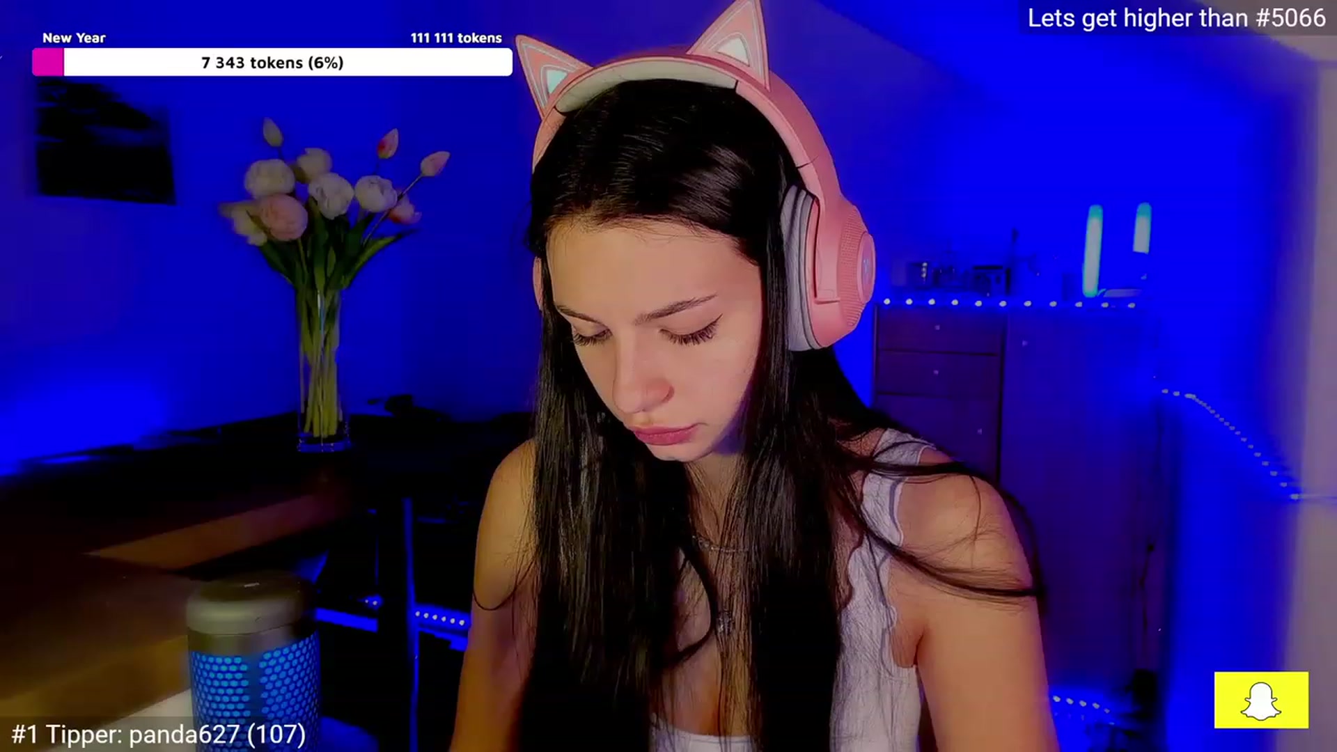 Gallery image thumbnail from Miss_Joy_'s myfreecams stream on, 12/21/2022, 17:17 image 5 of 20