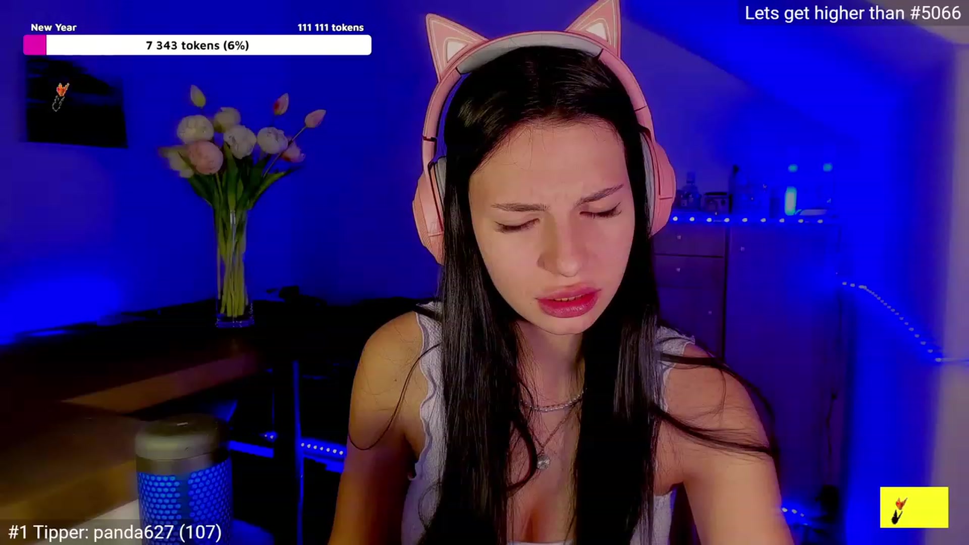 Gallery image thumbnail from Miss_Joy_'s myfreecams stream on, 12/21/2022, 17:17 image 6 of 20