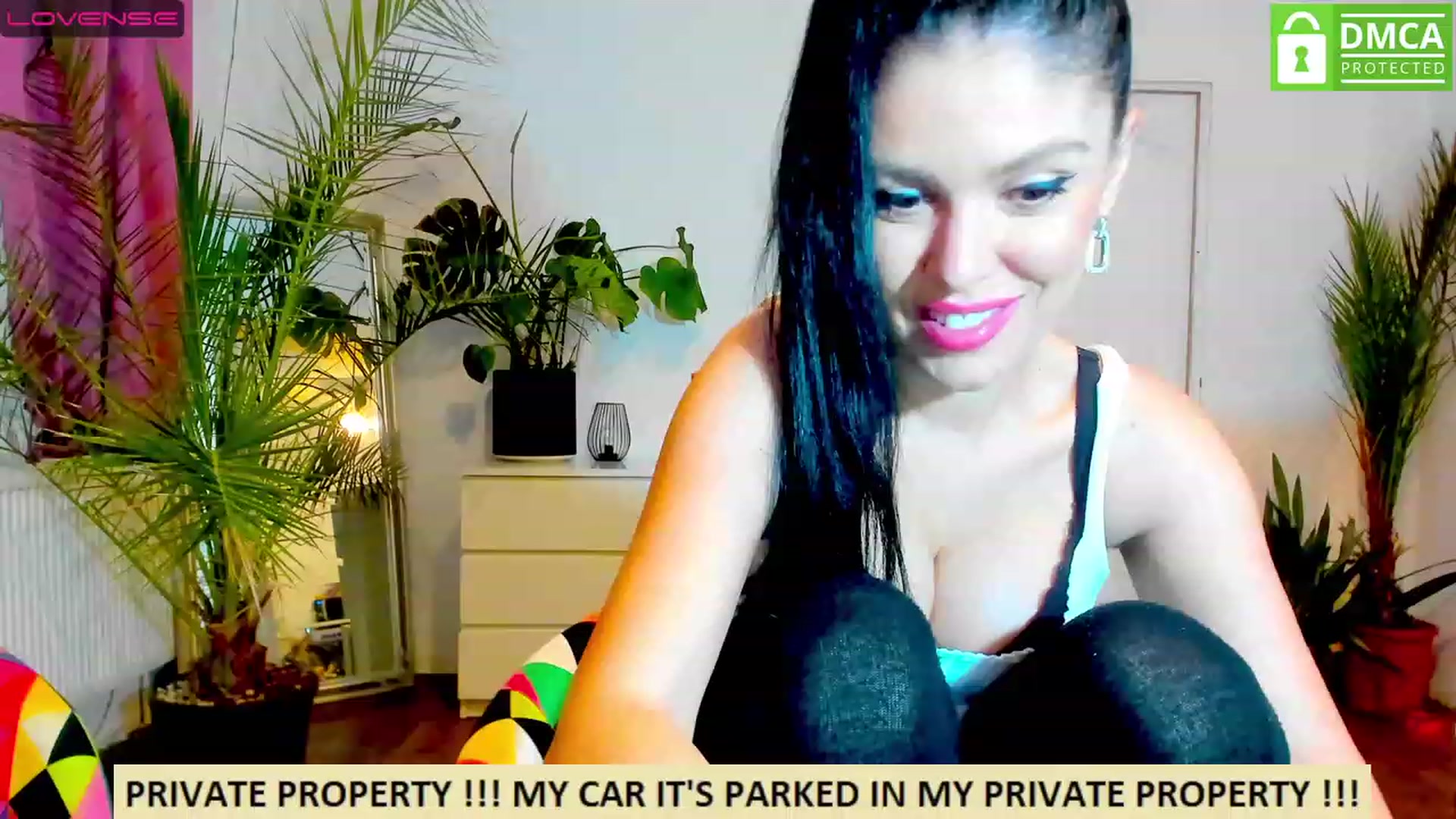 Gallery image thumbnail from Miss_KarlaS's myfreecams stream on, 12/11/2022, 16:41 image 2 of 20