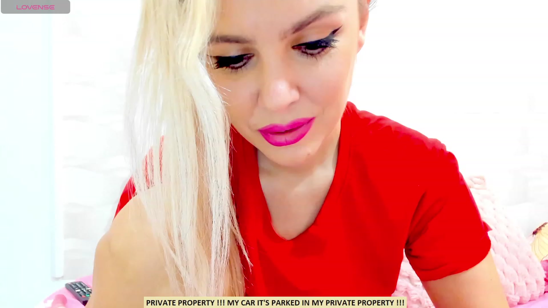 Gallery image thumbnail from Miss_KarlaS's myfreecams stream on, 11/28/2023, 19:54 image 16 of 20