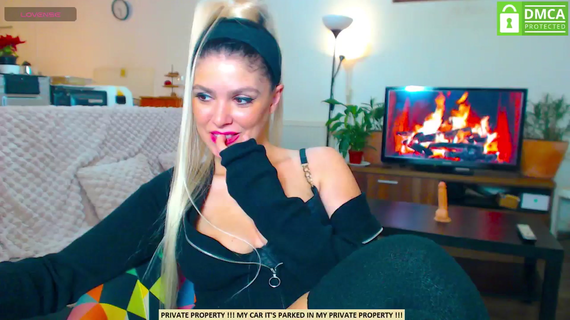 Gallery image thumbnail from Miss_KarlaS's myfreecams stream on, 12/15/2024, 19:42 image 11 of 20