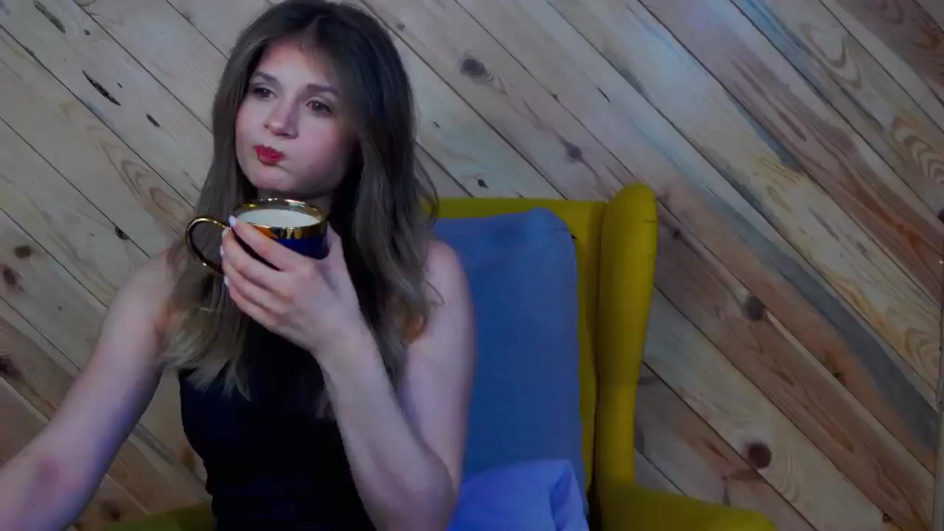 Gallery image thumbnail from Miss_L's myfreecams stream on, 03/16/2025, 20:25 image 5 of 20