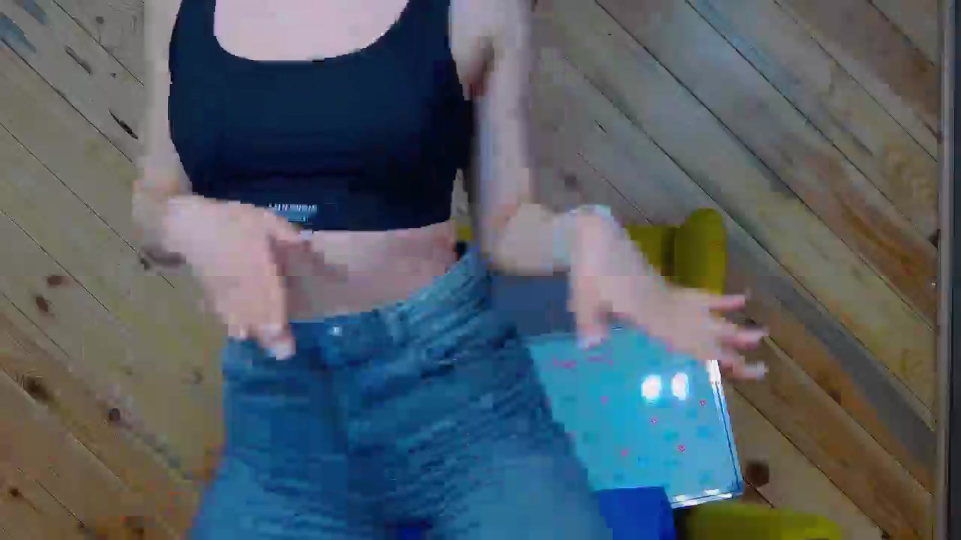Gallery image thumbnail from Miss_L's myfreecams stream on, 03/24/2025, 20:00 image 15 of 20