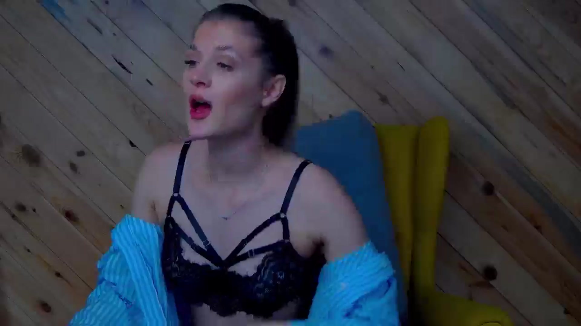 Gallery image thumbnail from Miss_L's myfreecams stream on, 03/30/2025, 19:23 image 5 of 20