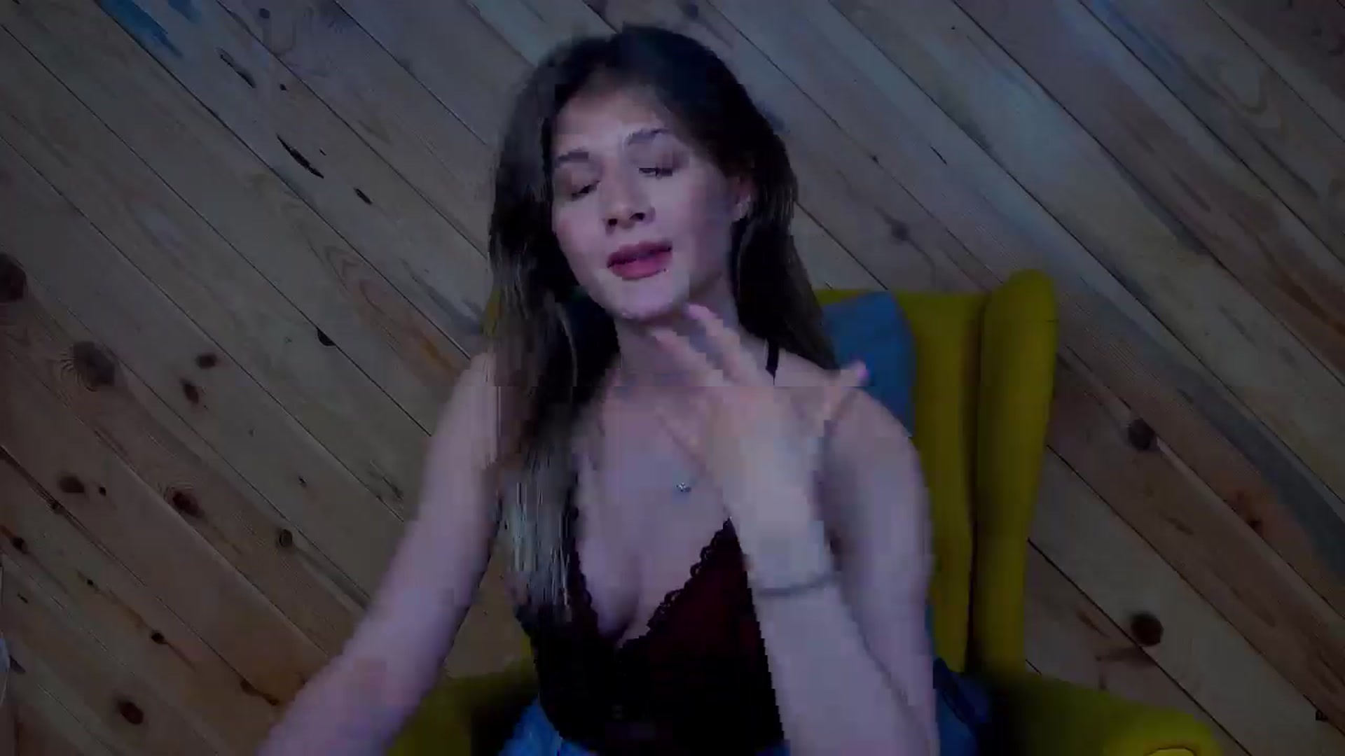 Gallery image thumbnail from Miss_L's myfreecams stream on, 04/05/2025, 22:54 image 4 of 20