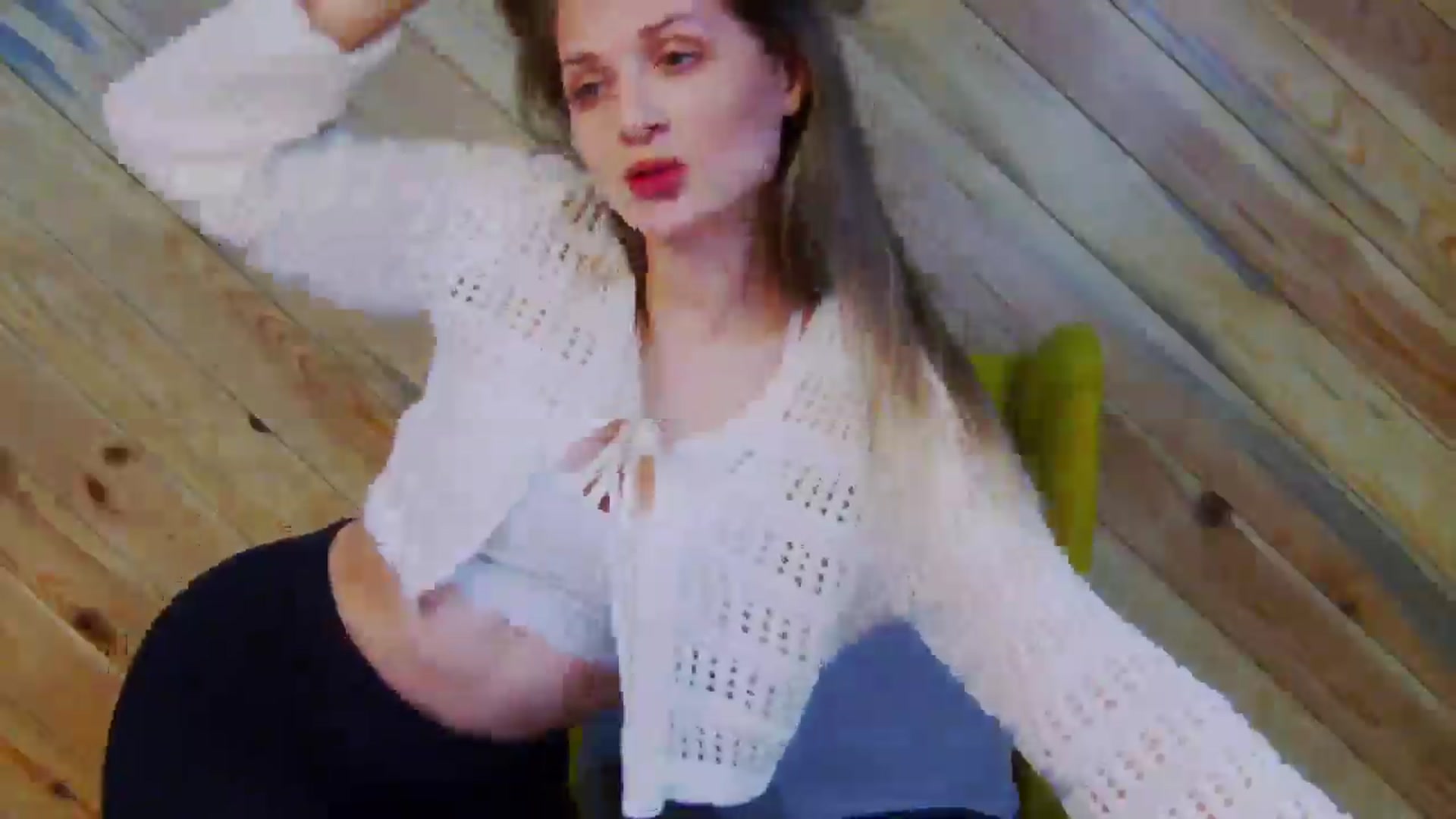 Gallery image thumbnail from Miss_L's myfreecams stream on, 04/06/2025, 19:46 image 3 of 20