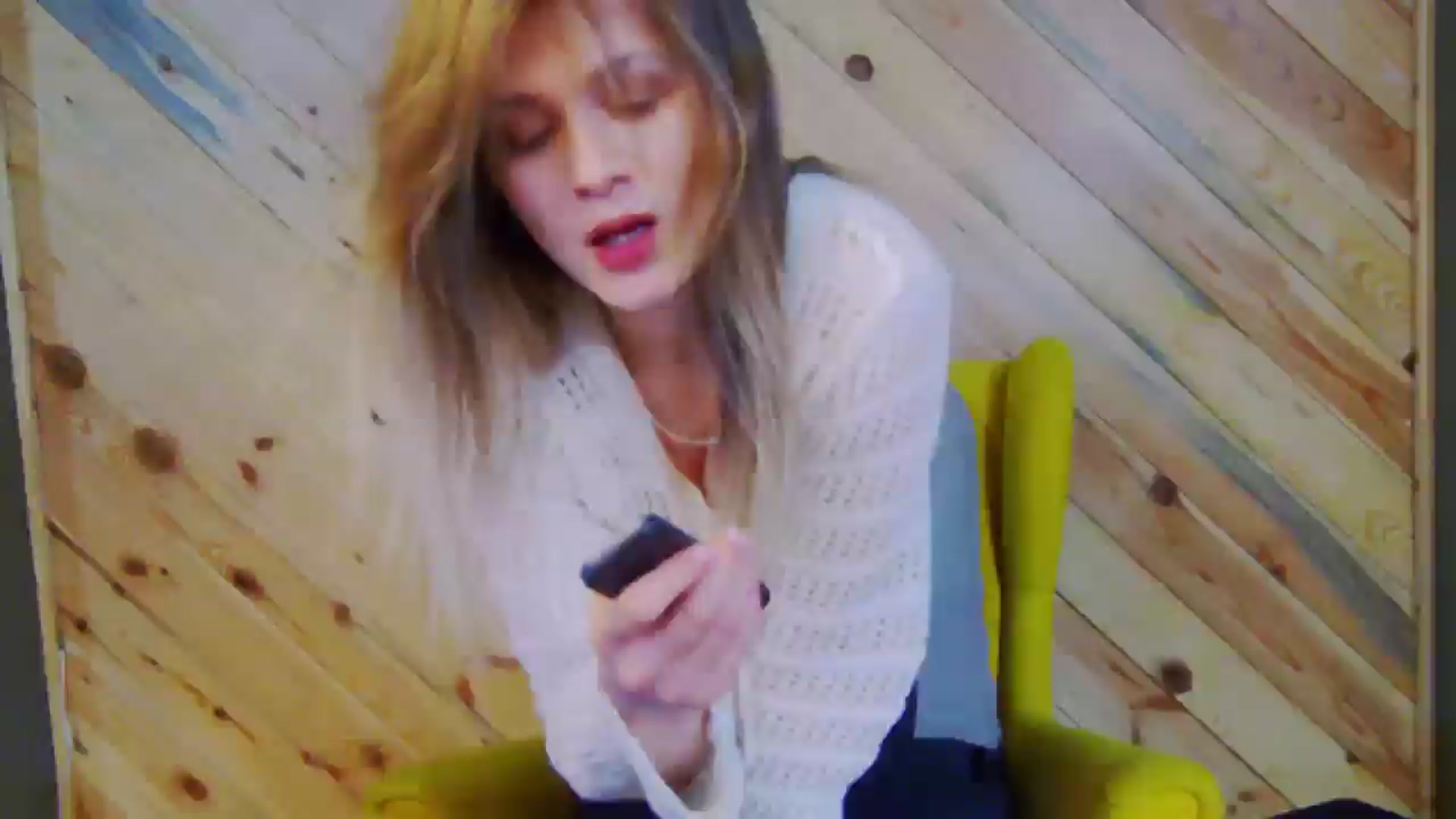 Gallery image thumbnail from Miss_L's myfreecams stream on, 04/06/2025, 19:46 image 7 of 20
