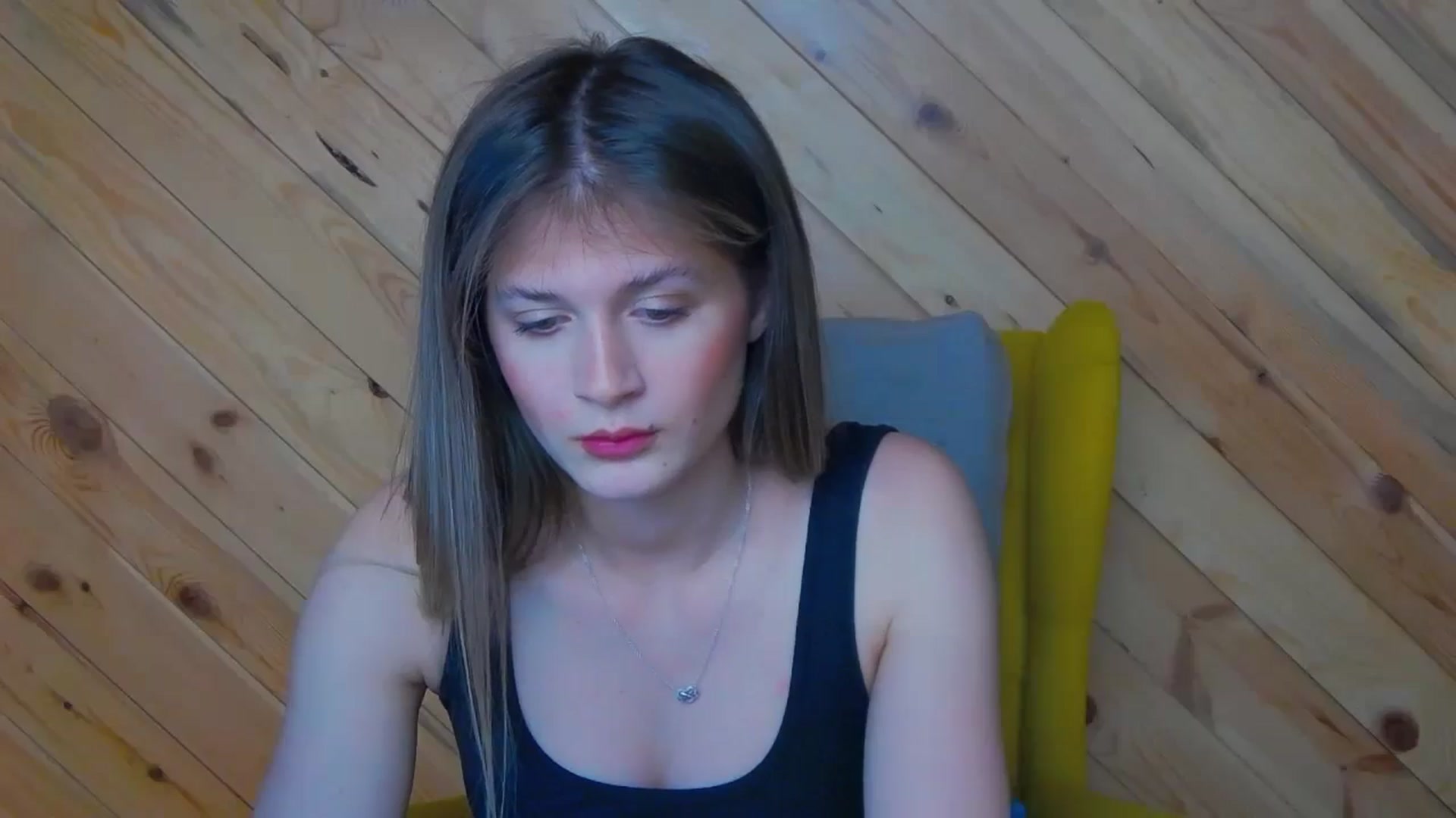 Gallery image thumbnail from Miss_L's myfreecams stream on, 04/11/2025, 21:55 image 7 of 20