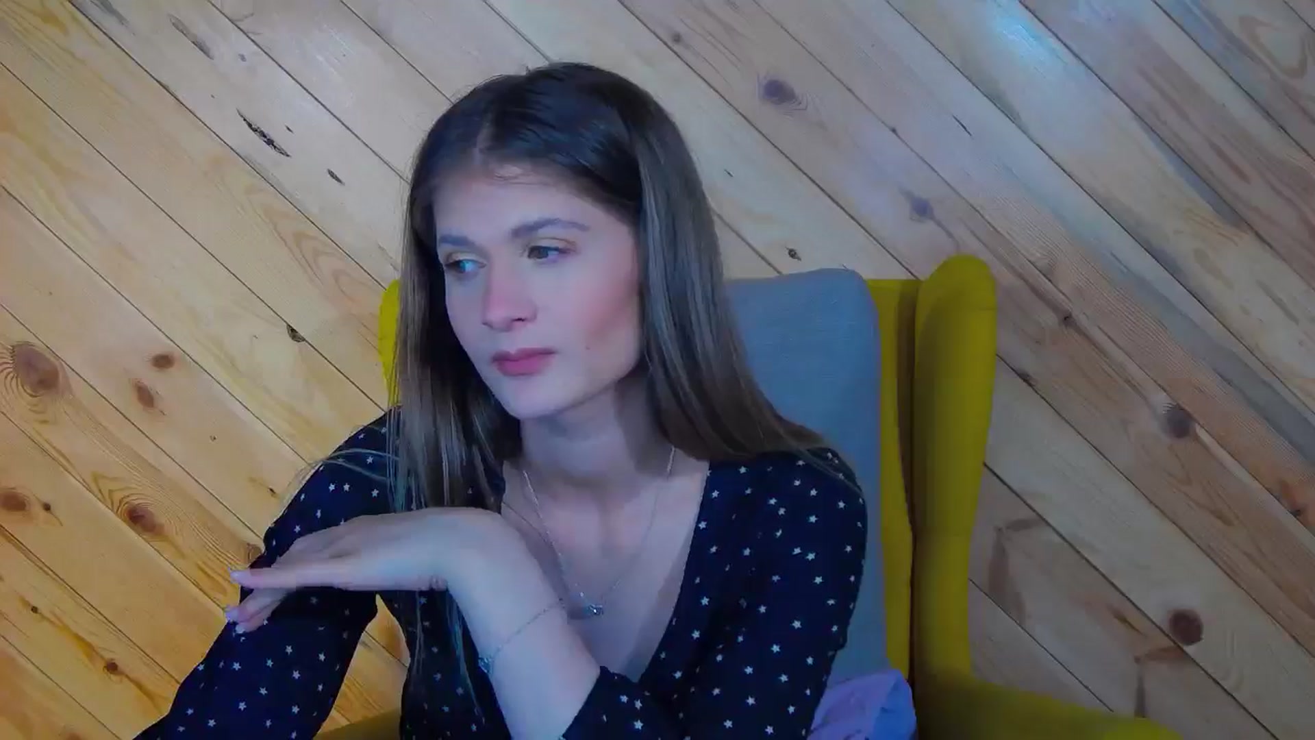 Gallery image thumbnail from Miss_L's myfreecams stream on, 05/01/2025, 20:37 image 20 of 20