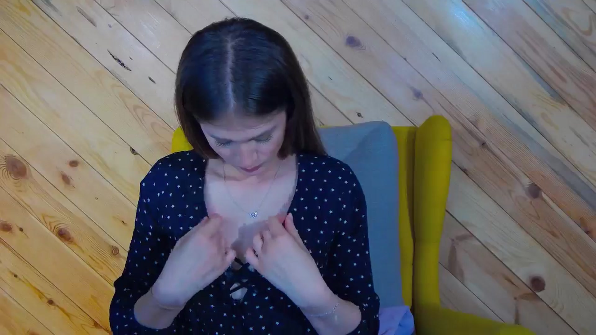 Gallery image thumbnail from Miss_L's myfreecams stream on, 05/01/2025, 20:37 image 15 of 20
