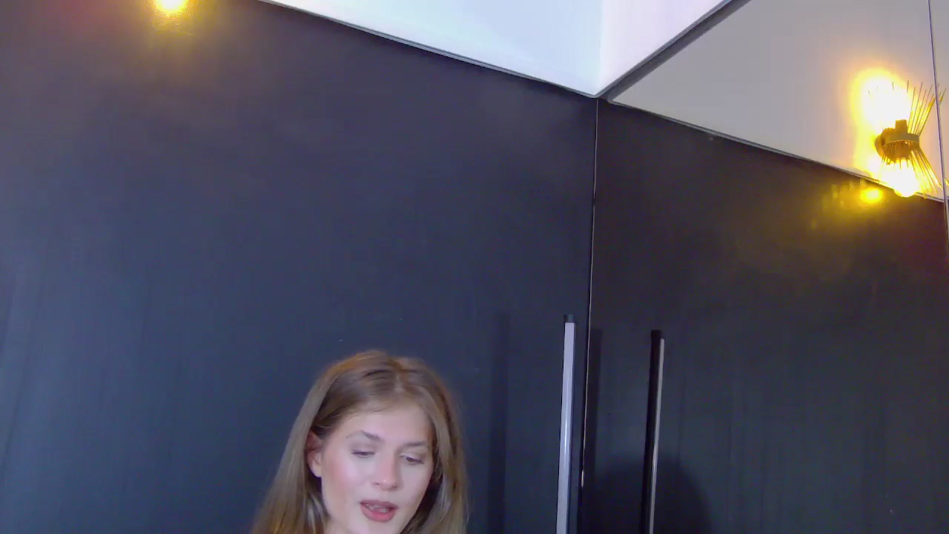 Gallery image thumbnail from Miss_L's myfreecams stream on, 05/18/2025, 23:24 image 19 of 20
